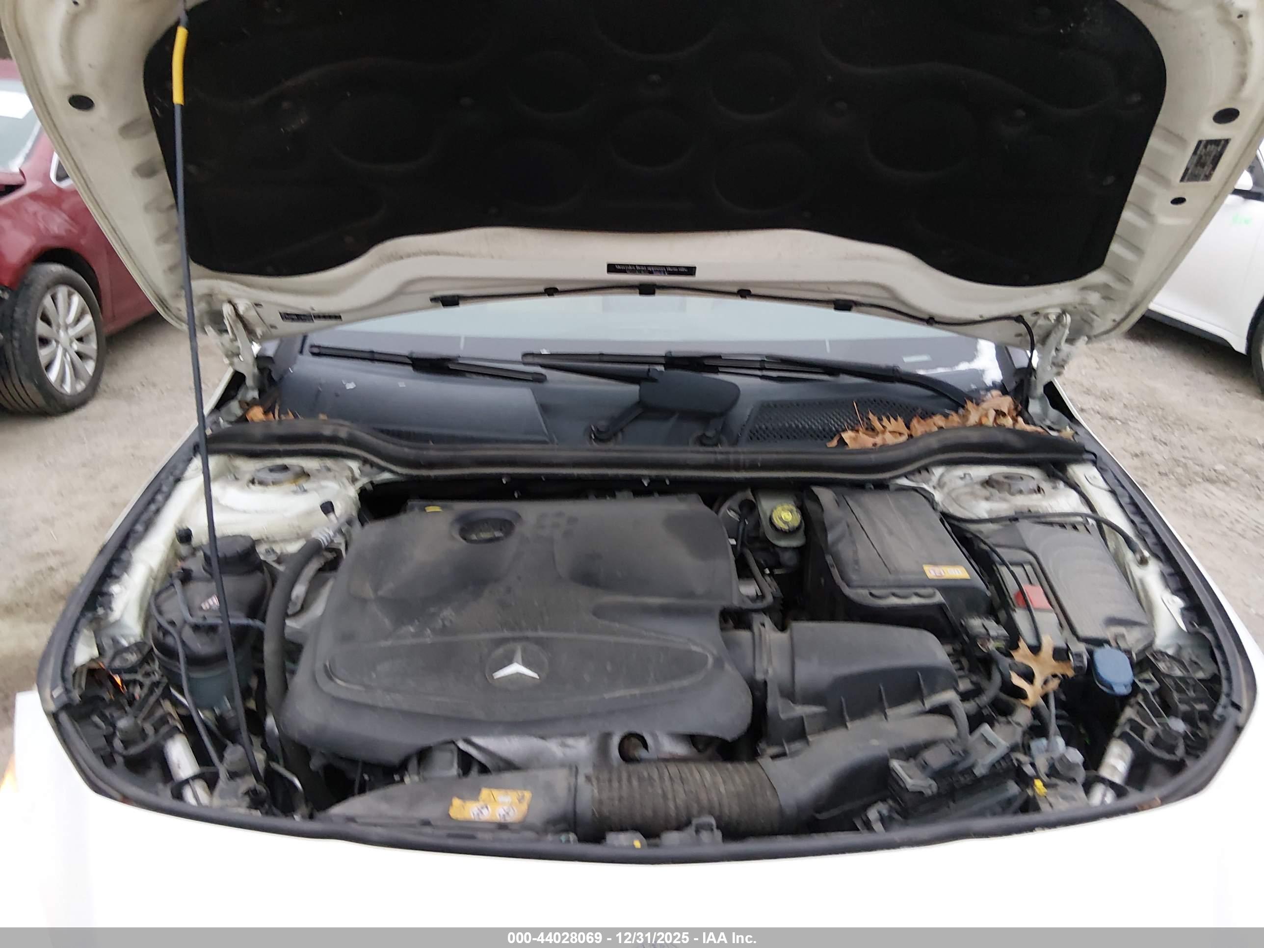 MERCEDES-BENZ CLA image 10