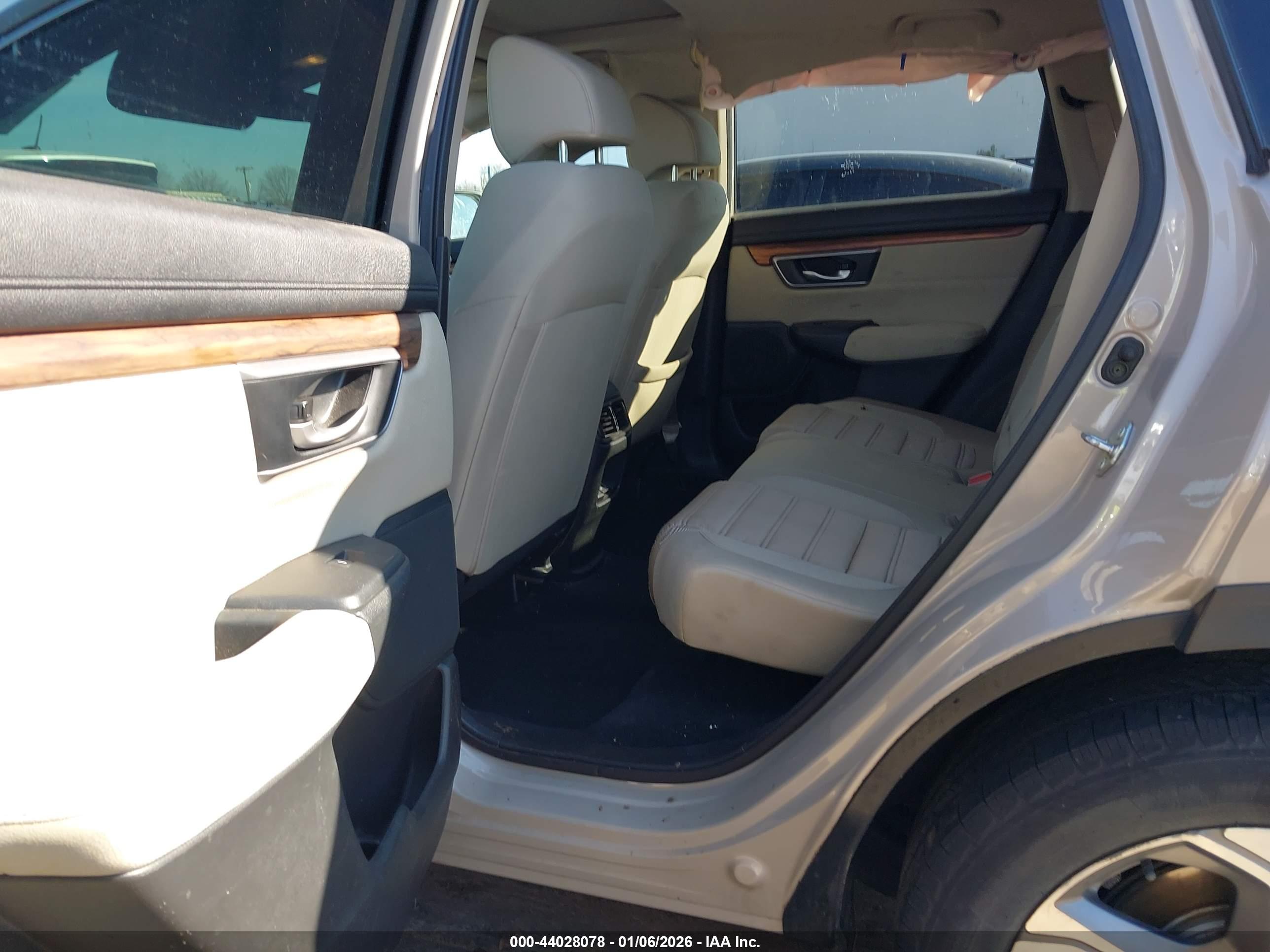 HONDA CR-V image 8