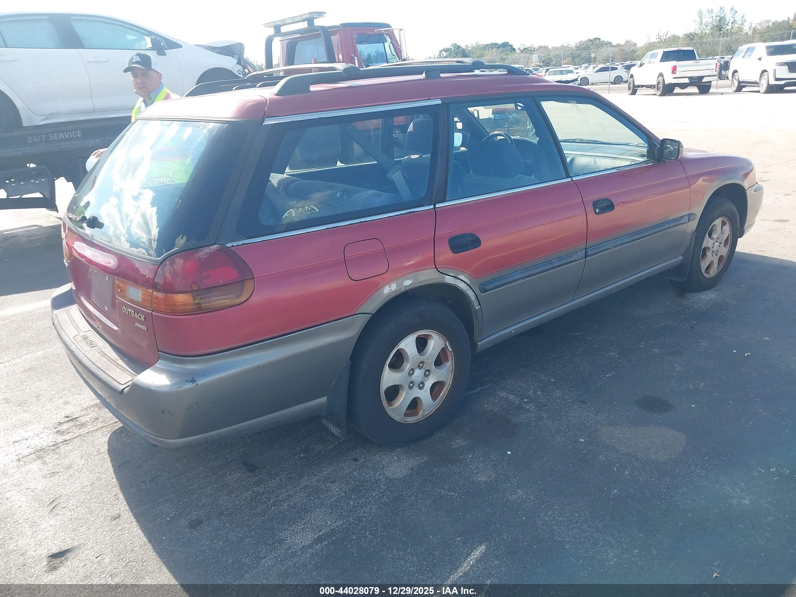 SUBARU LEGACY image 4
