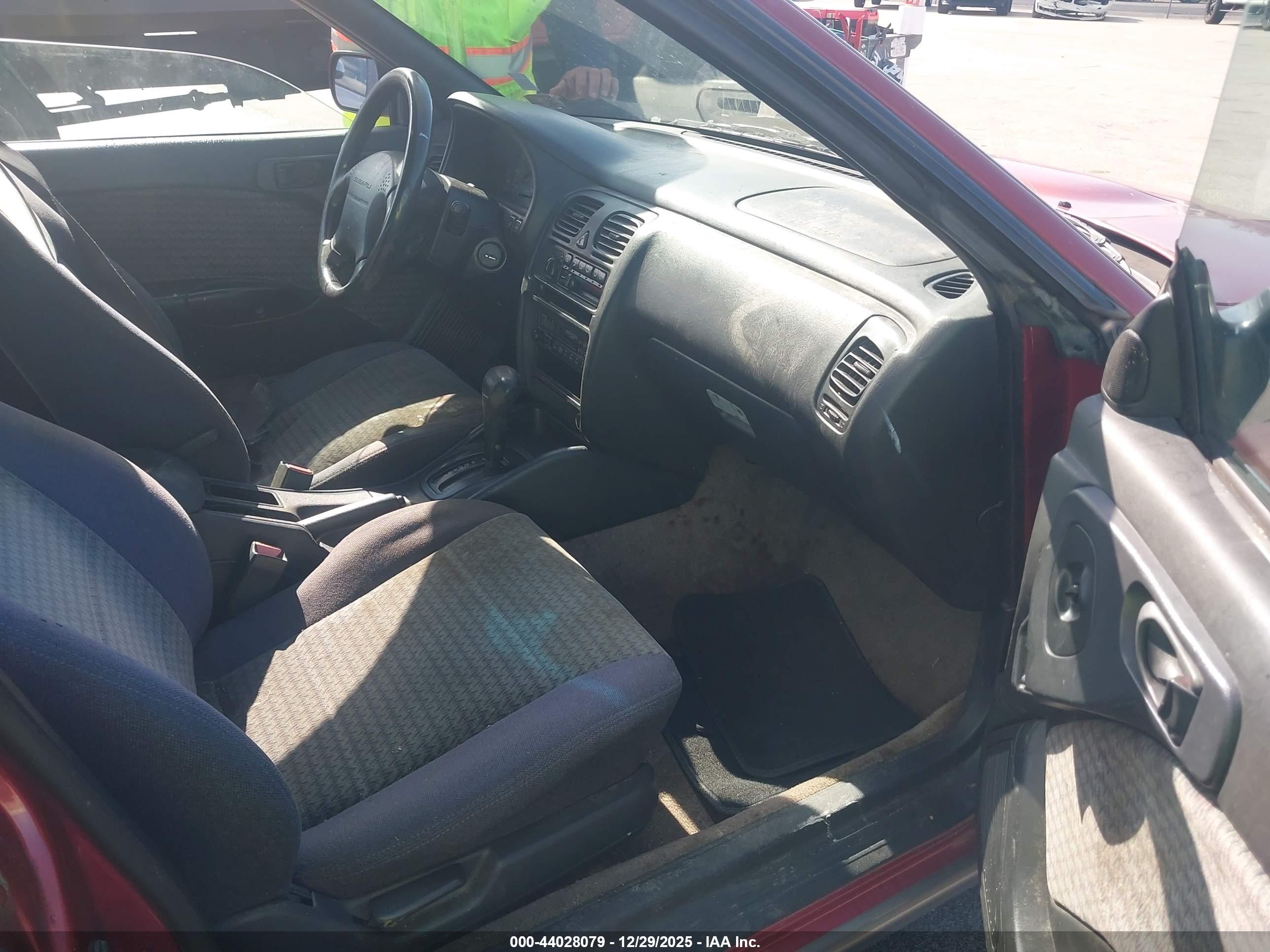 SUBARU LEGACY image 5