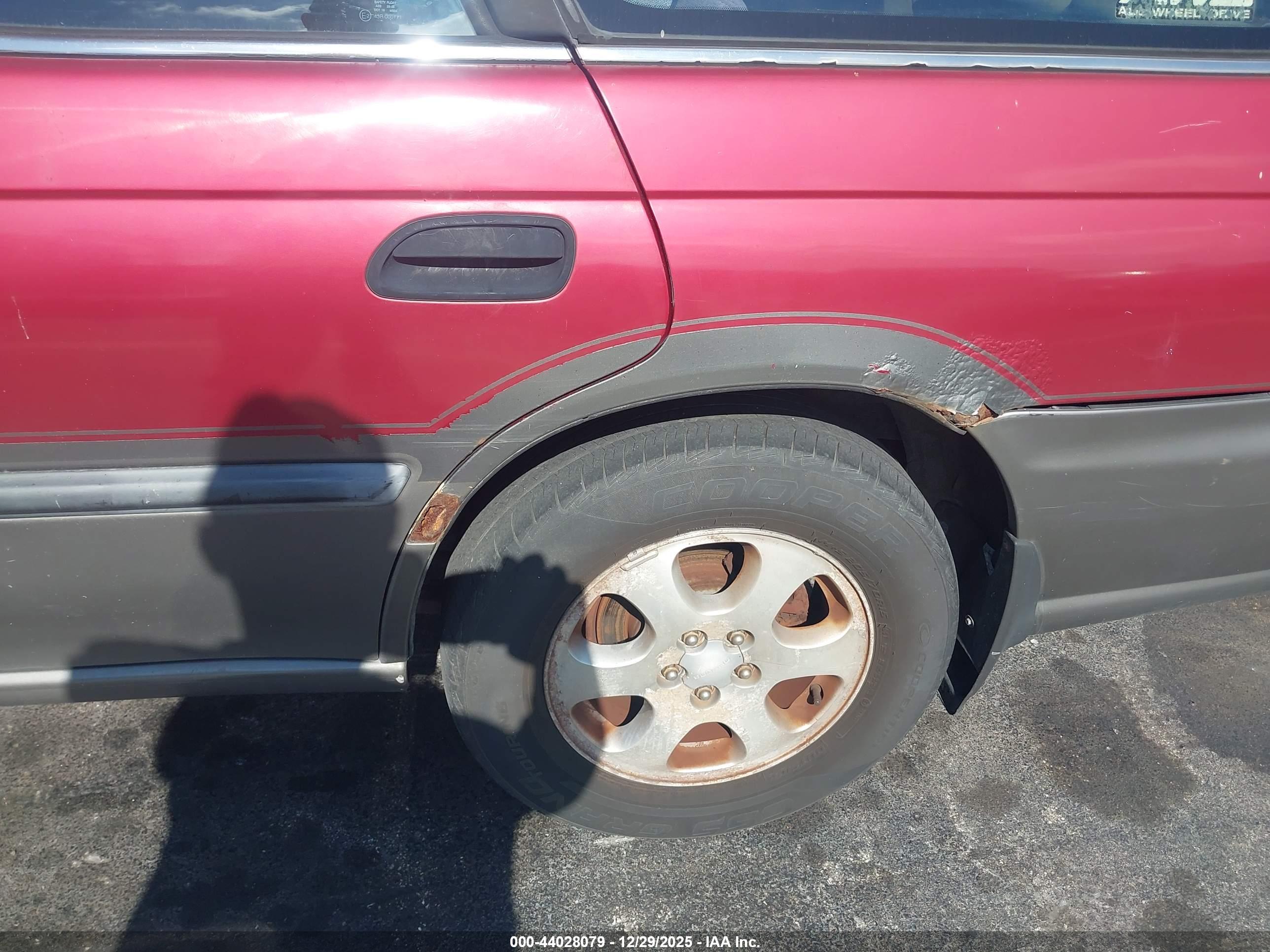 SUBARU LEGACY image 6