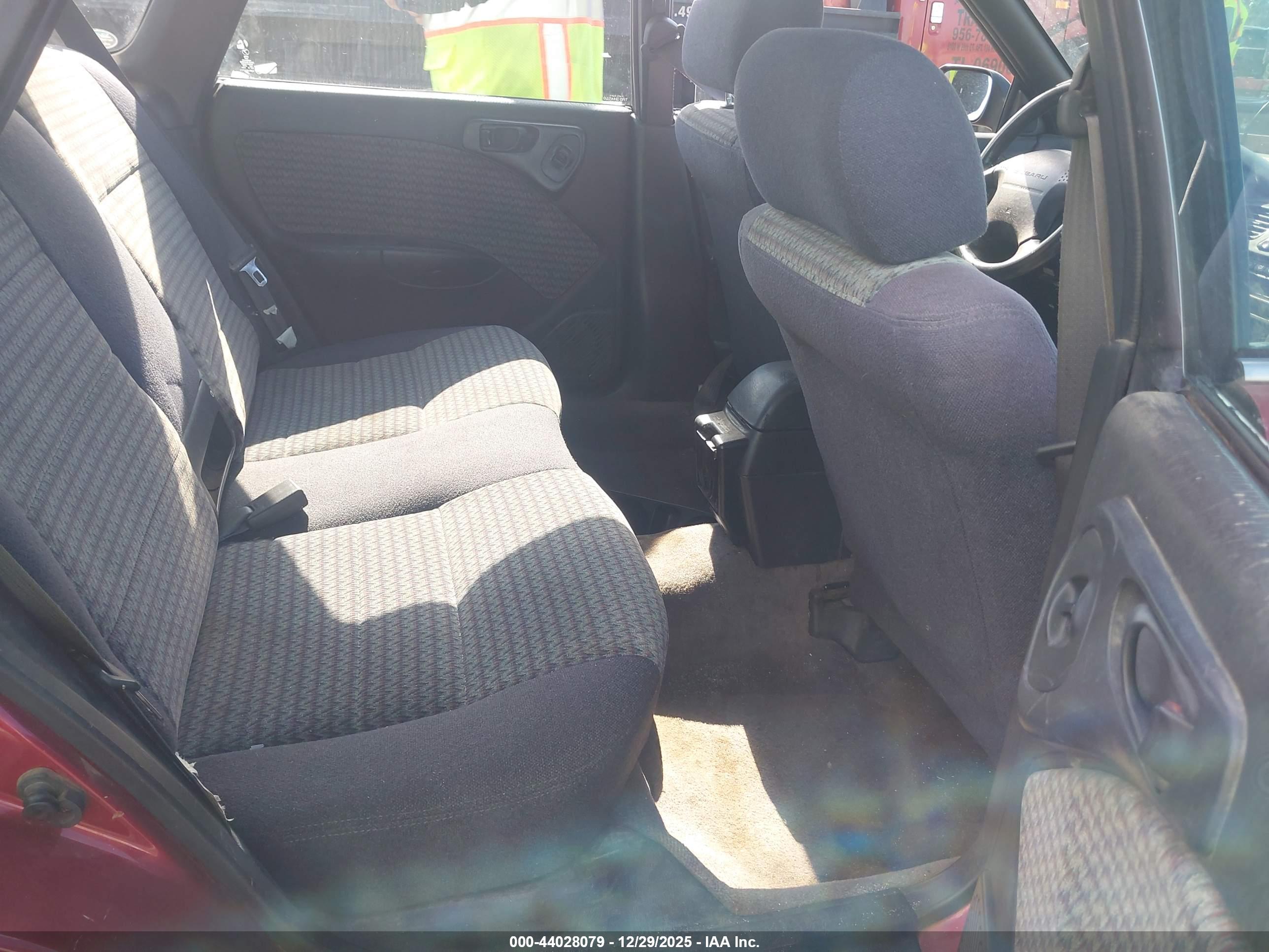 SUBARU LEGACY image 8