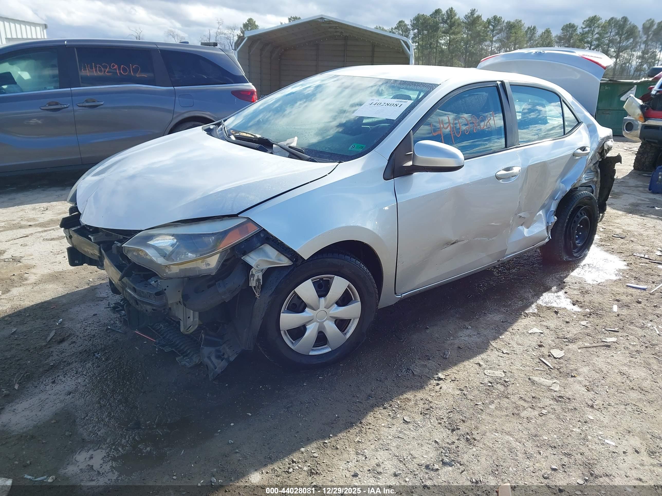 TOYOTA COROLLA image 2