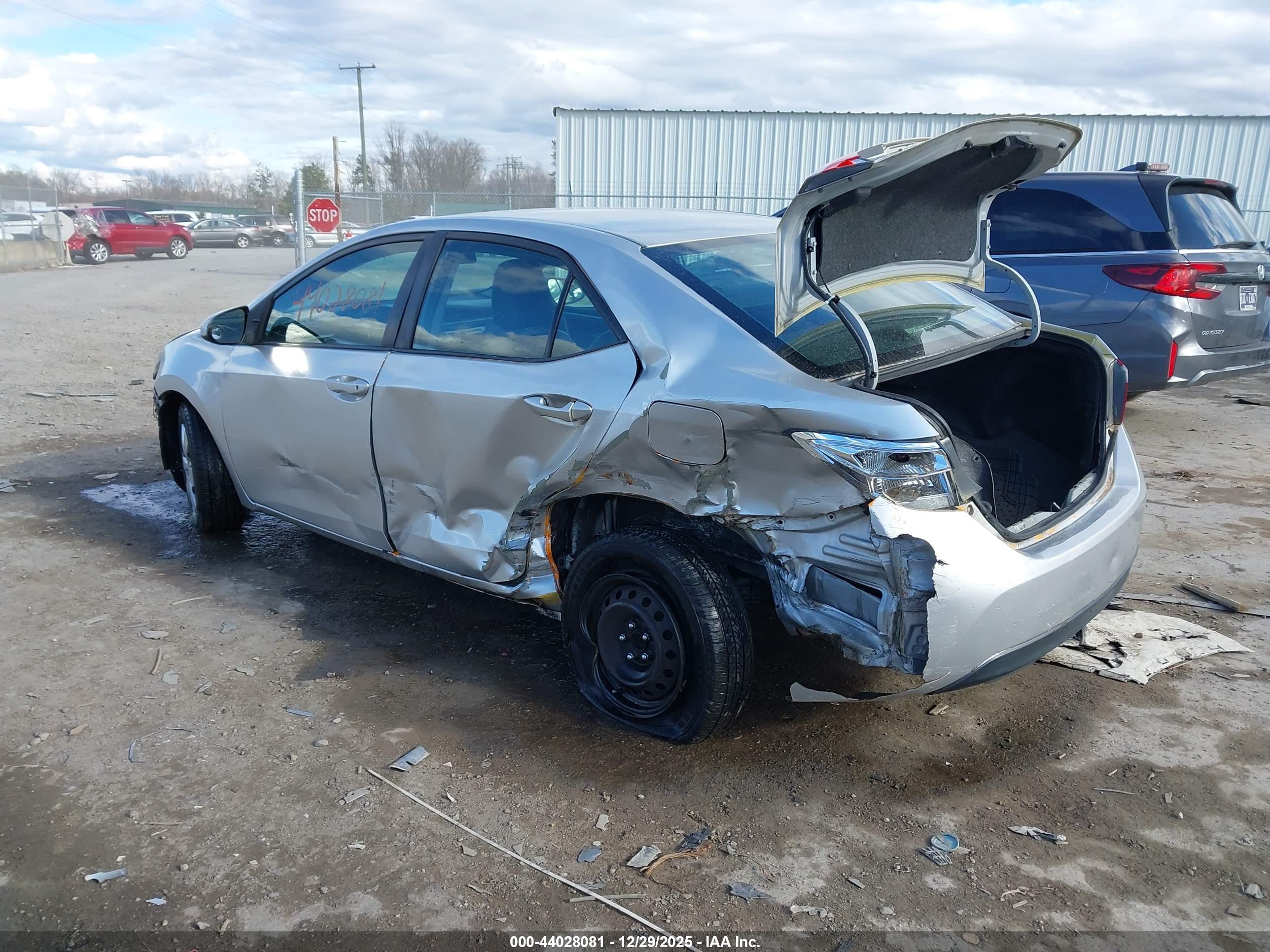 TOYOTA COROLLA image 3