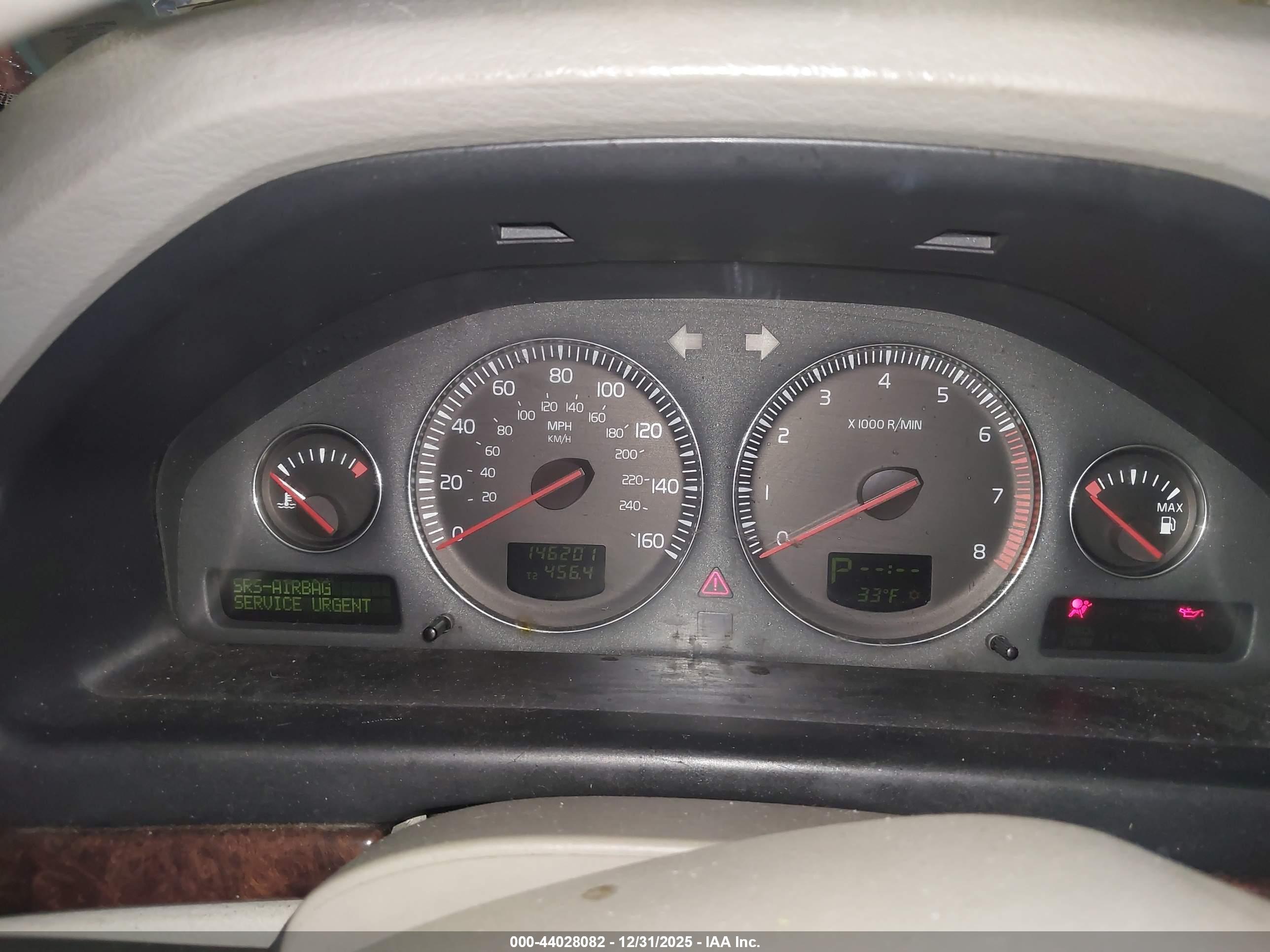 VOLVO S80 image 7