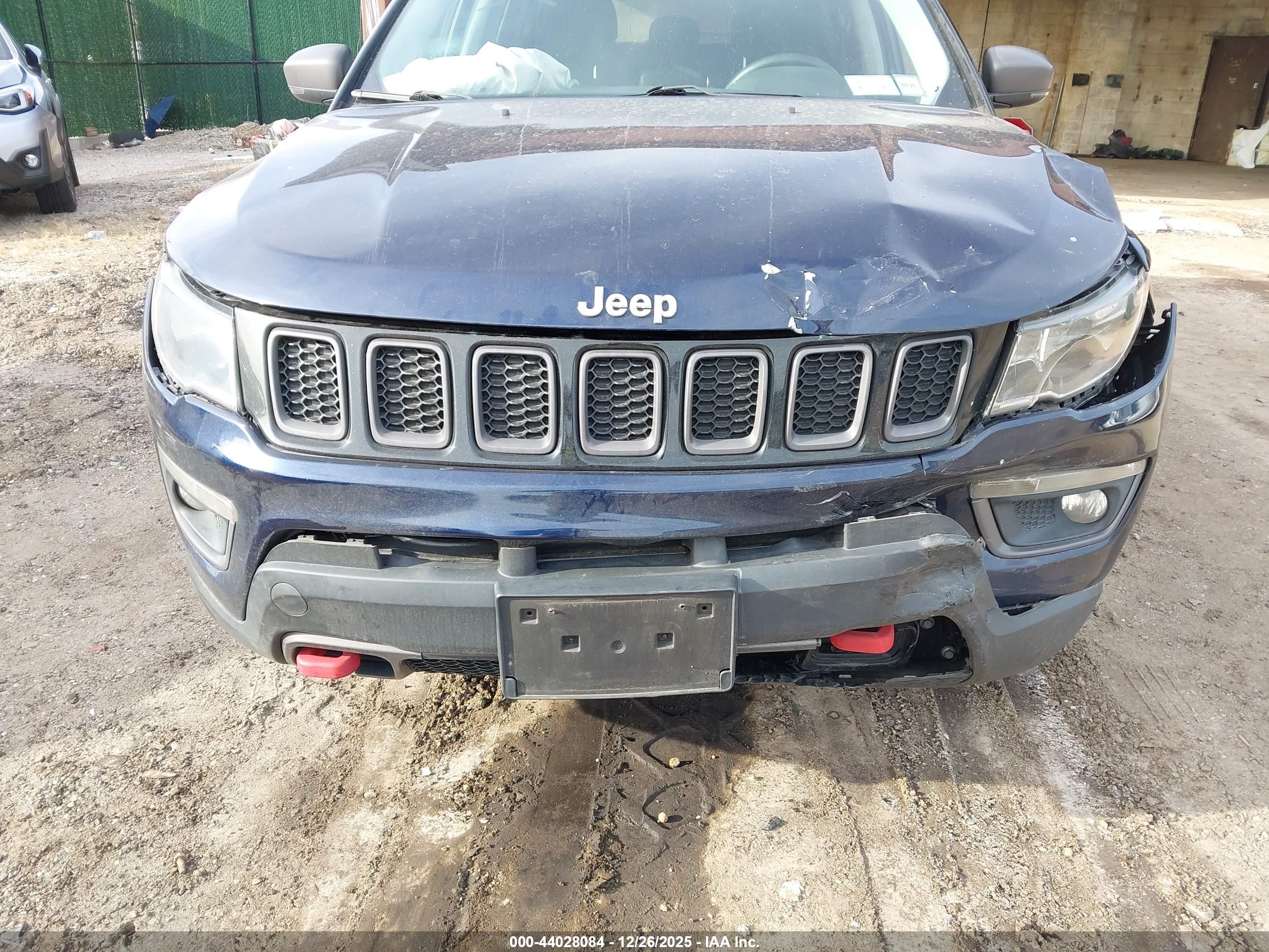 JEEP COMPASS image 6