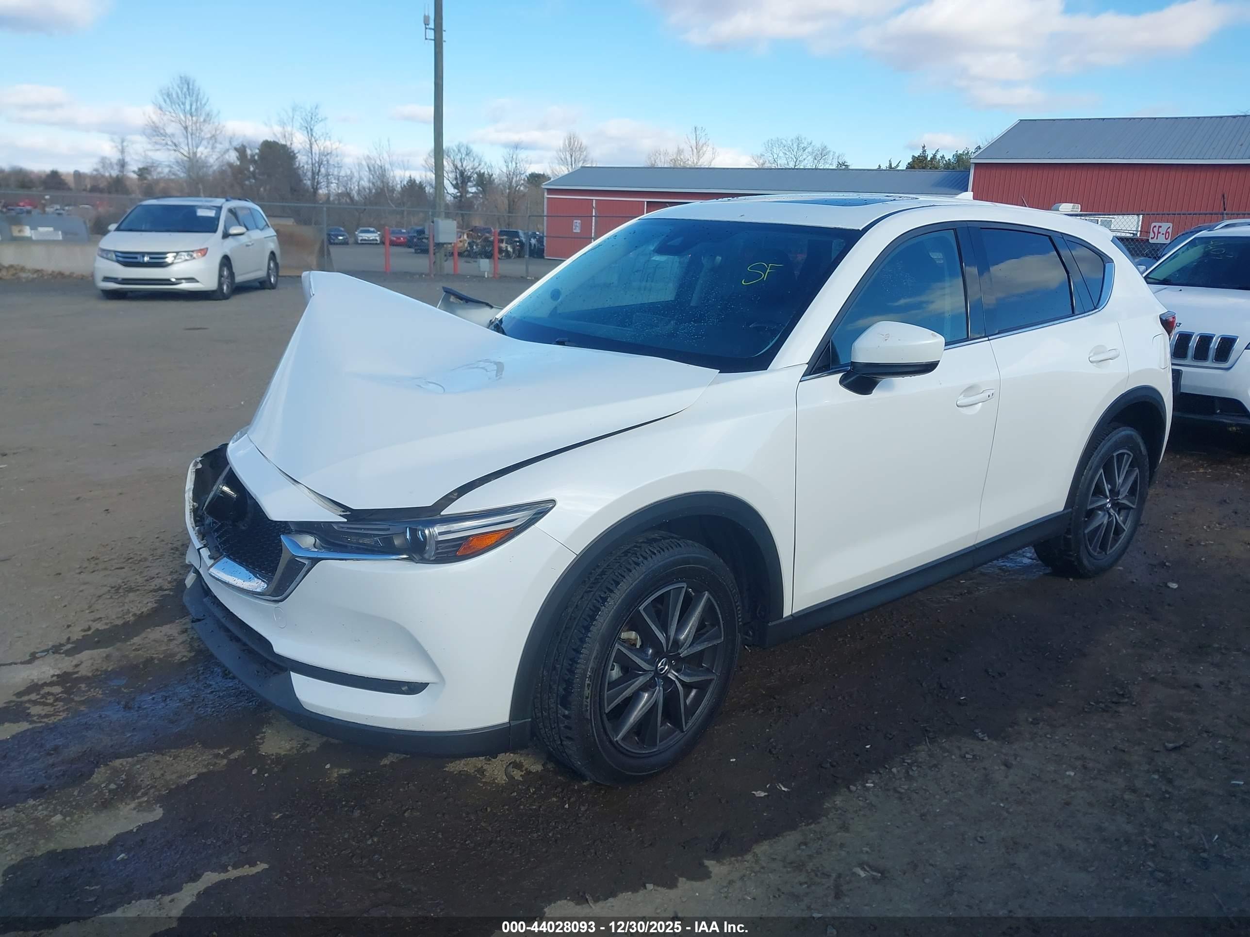 MAZDA CX-5 image 2