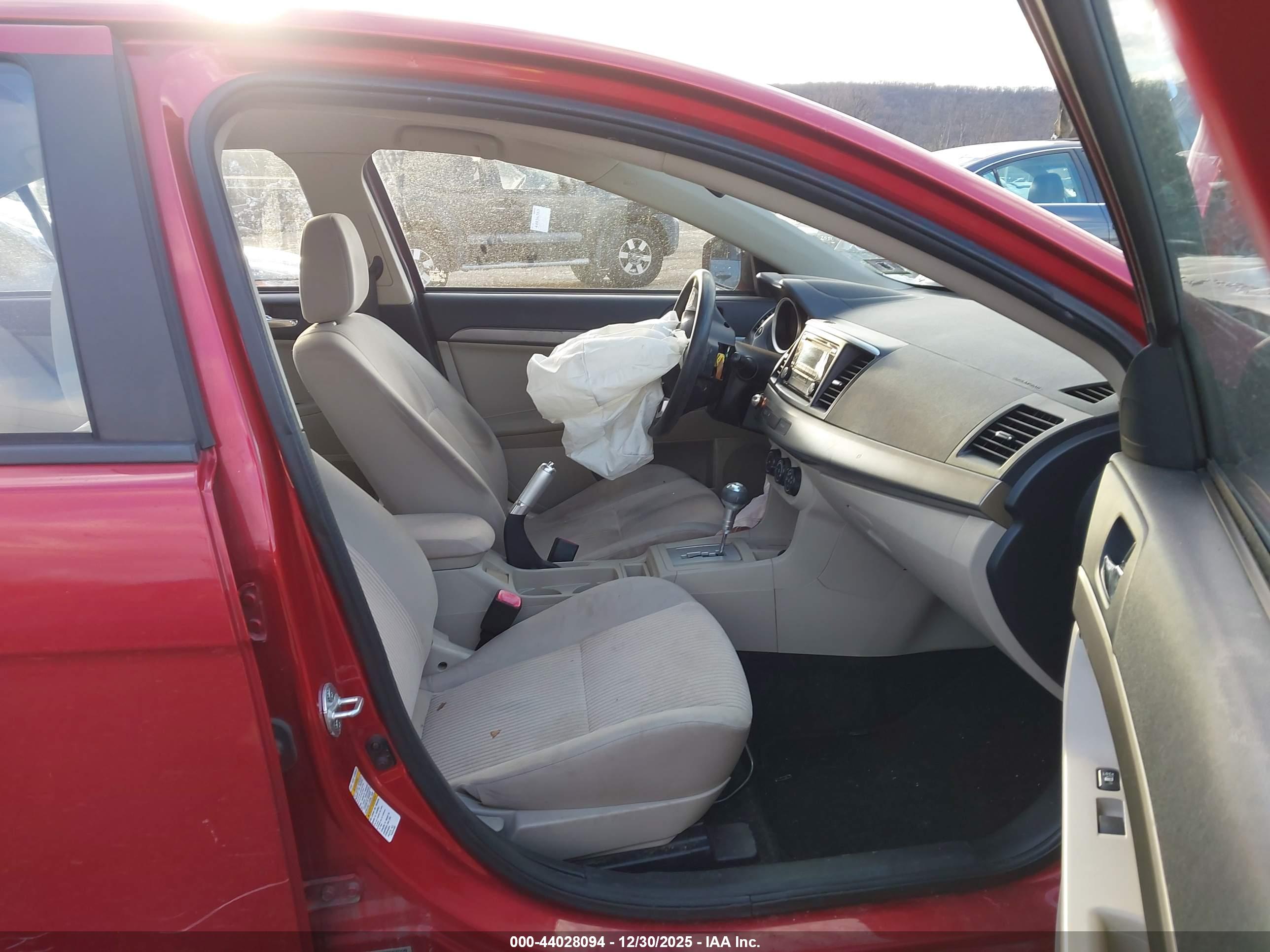 MITSUBISHI LANCER image 5
