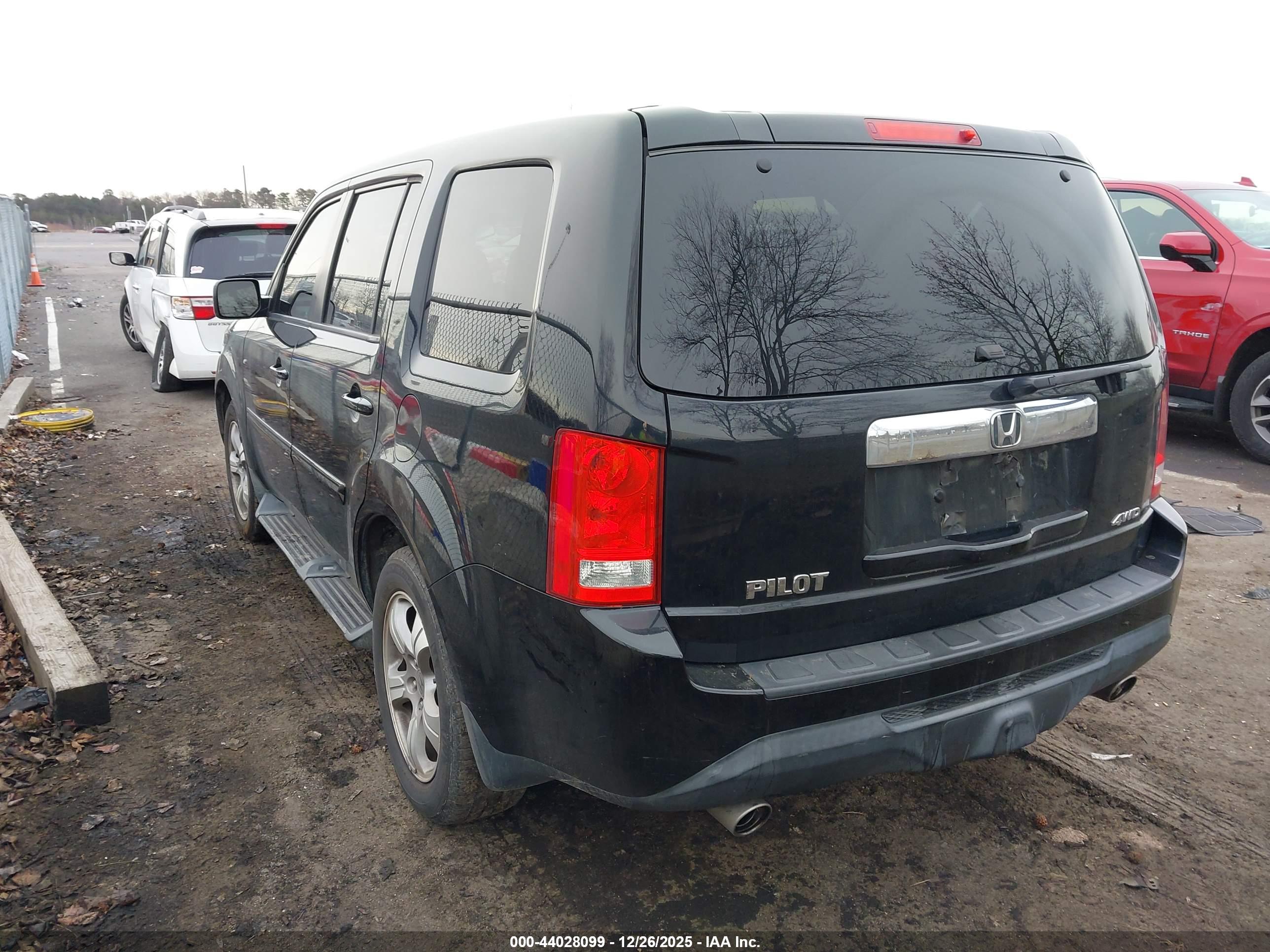 HONDA PILOT image 3
