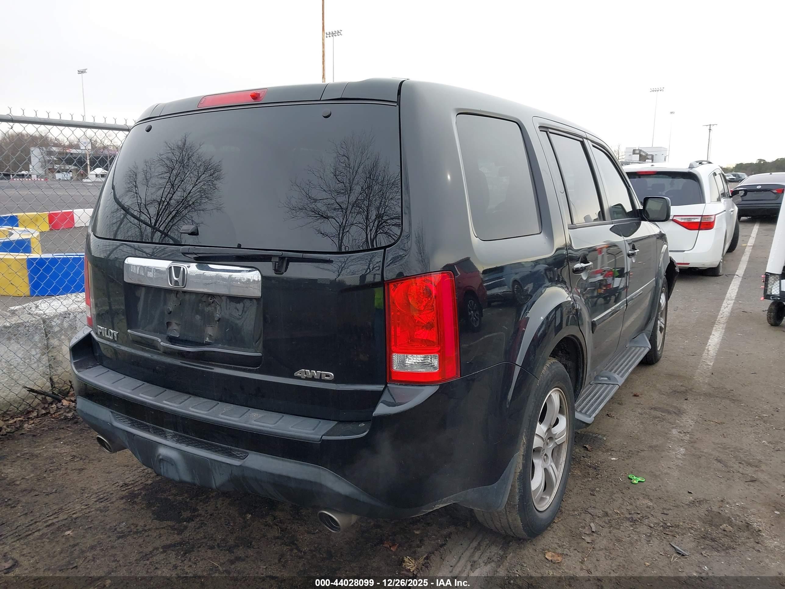 HONDA PILOT image 4