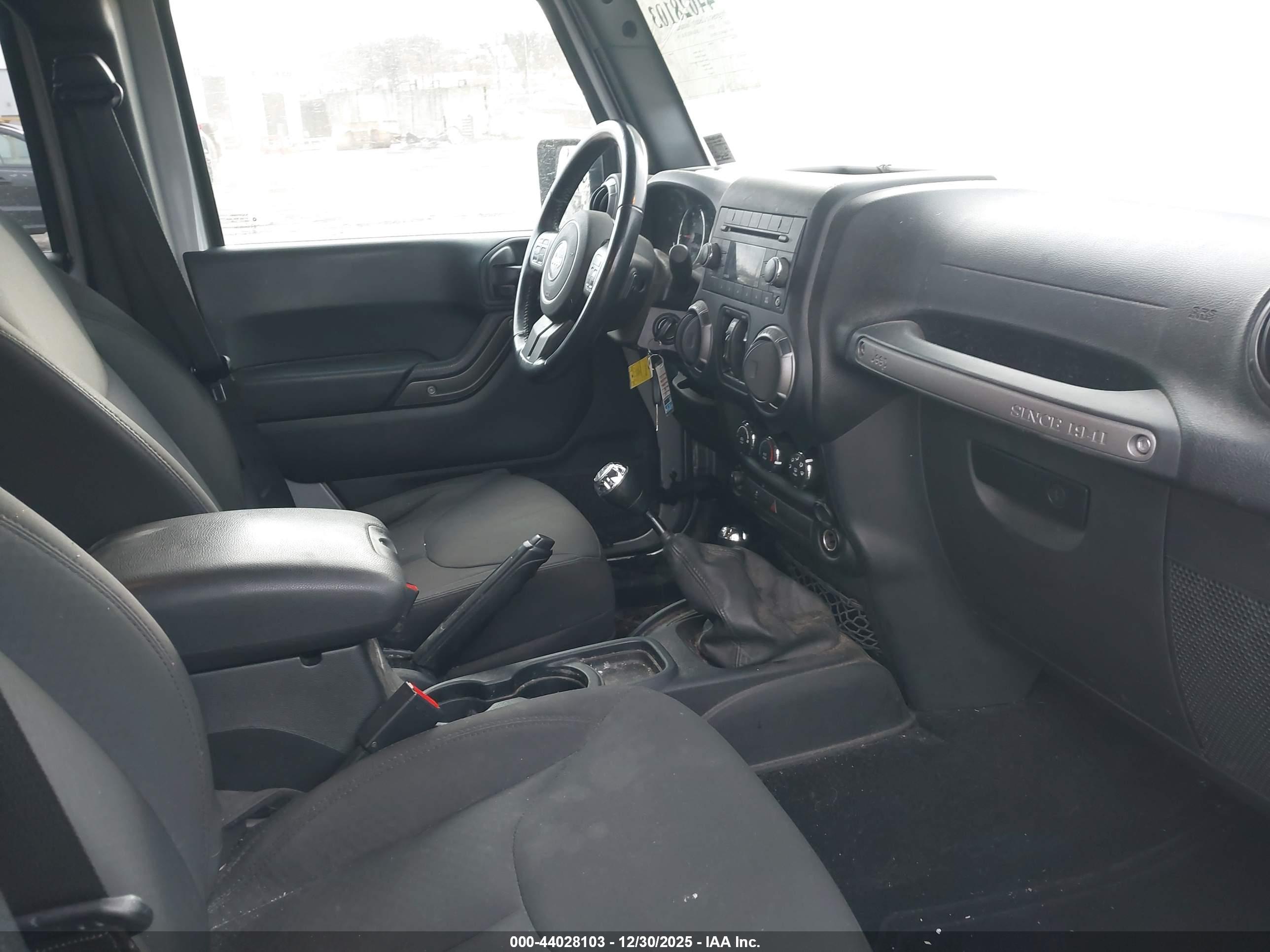 JEEP WRANGLER image 5