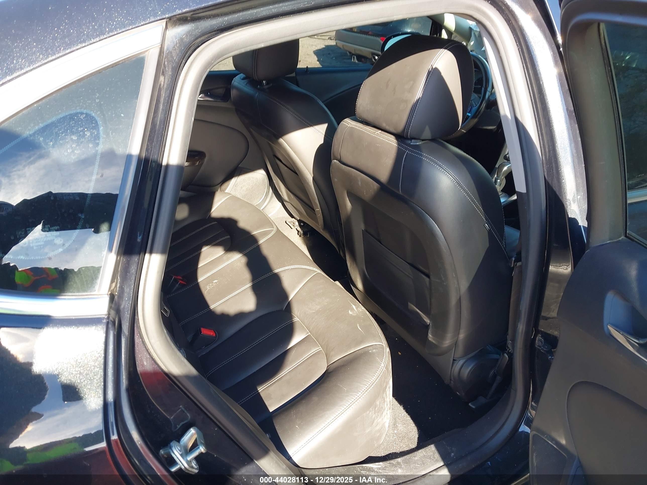 BUICK VERANO image 8