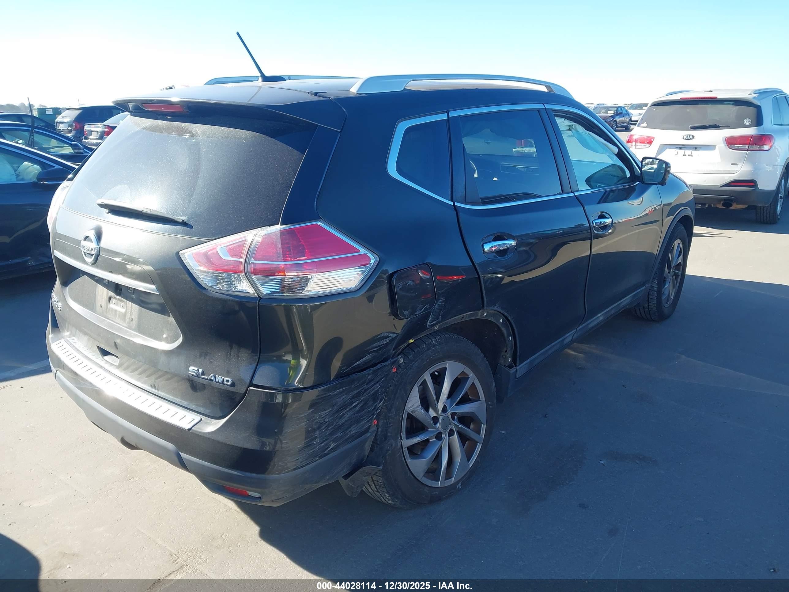 NISSAN ROGUE image 4