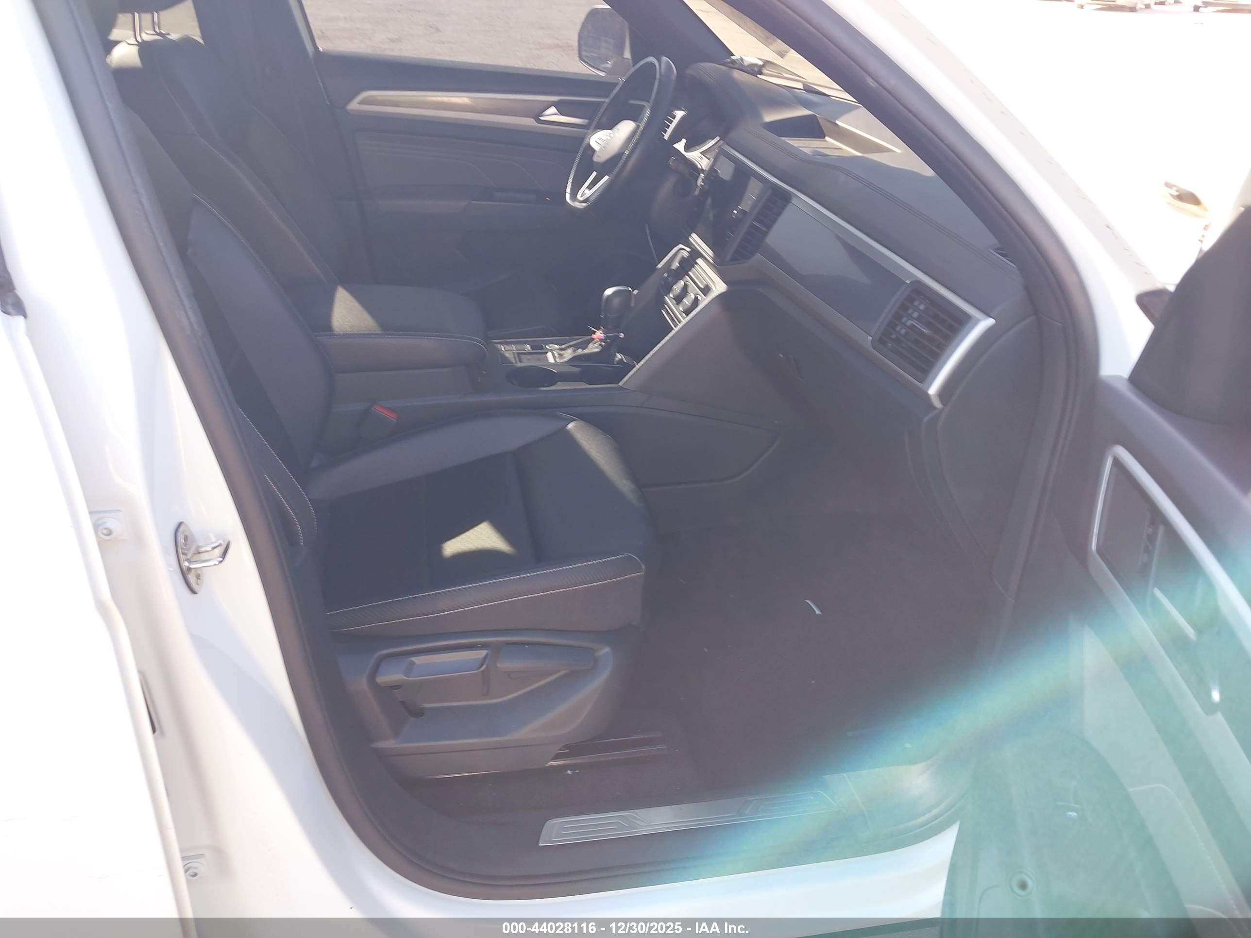 VOLKSWAGEN ATLAS image 5