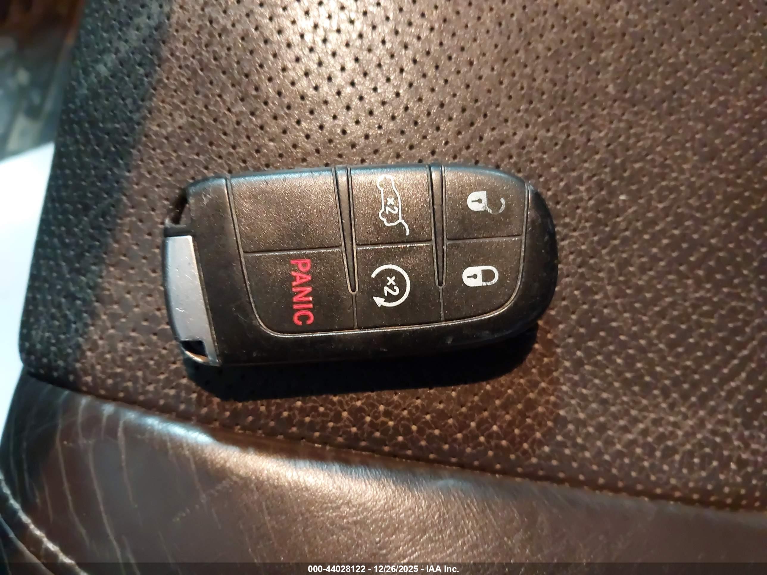 JEEP GRAND image 11