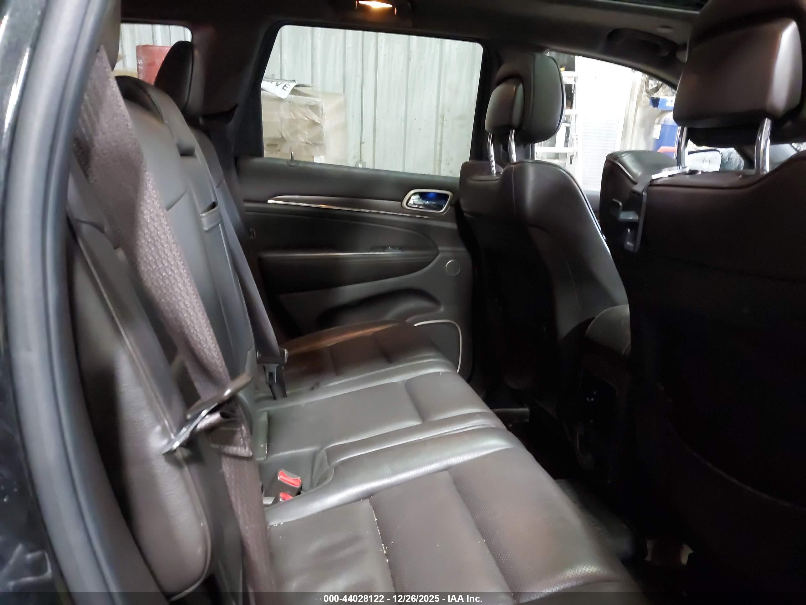 JEEP GRAND image 8