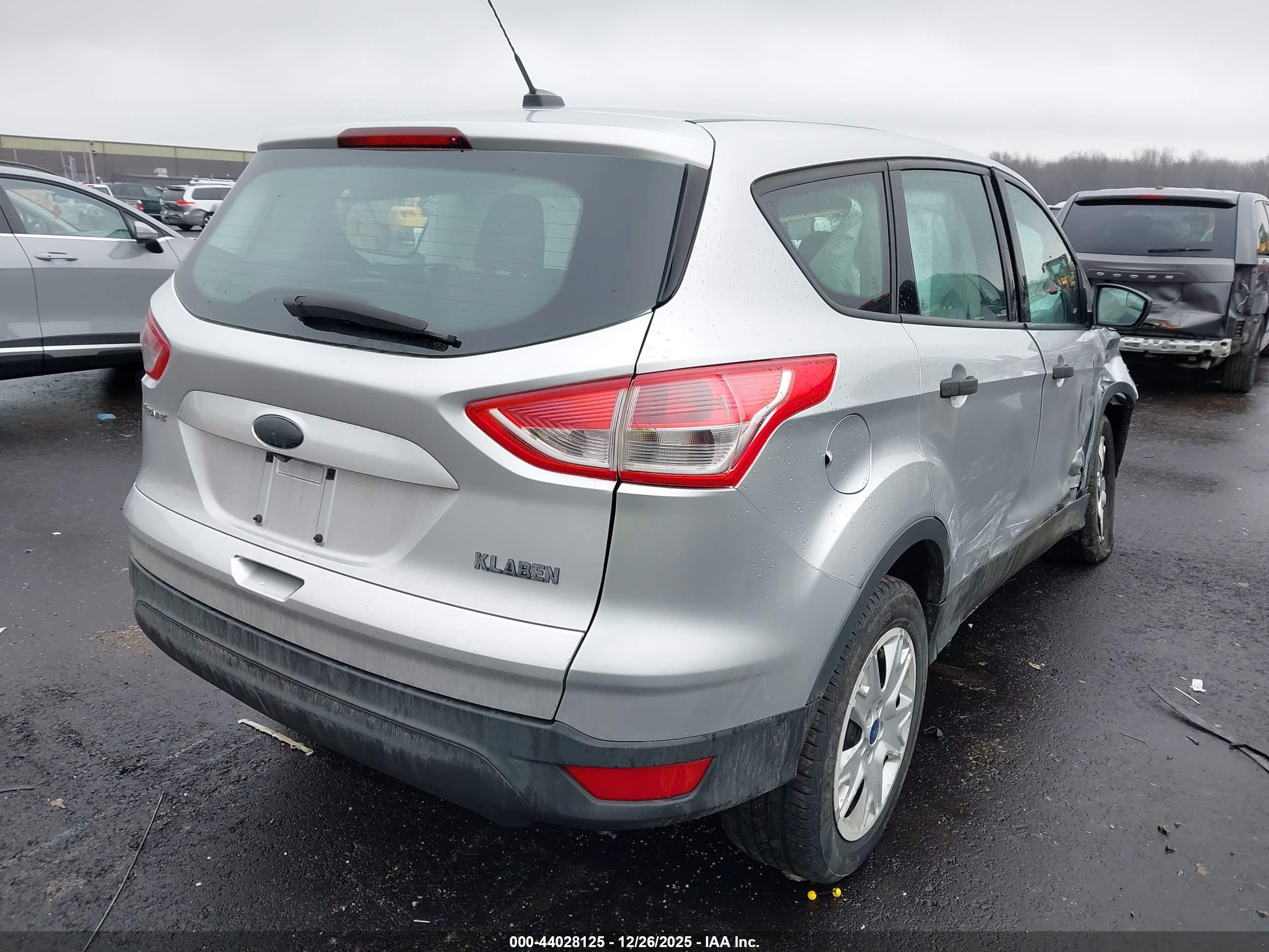 FORD ESCAPE image 4