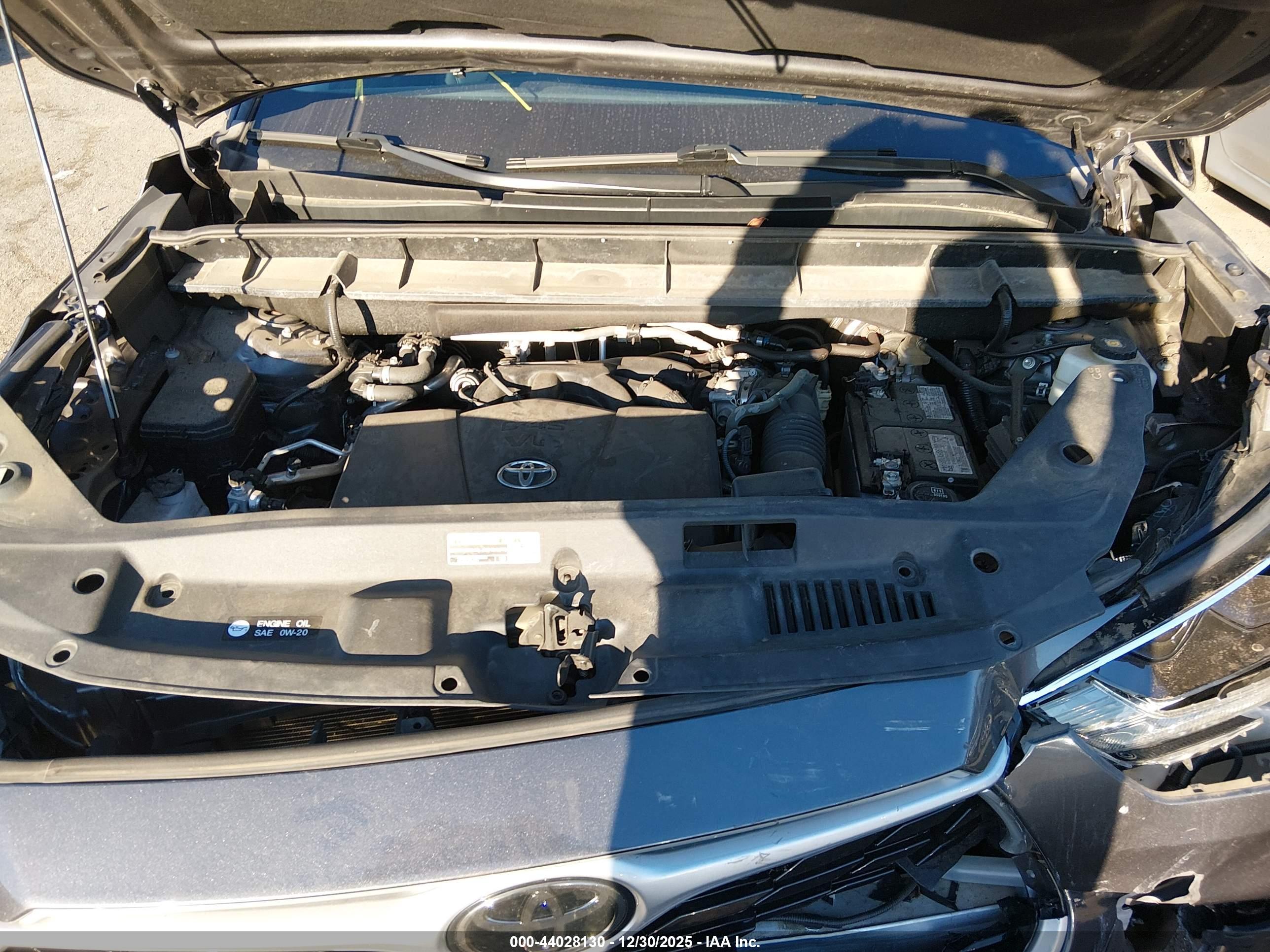 TOYOTA HIGHLANDER image 10