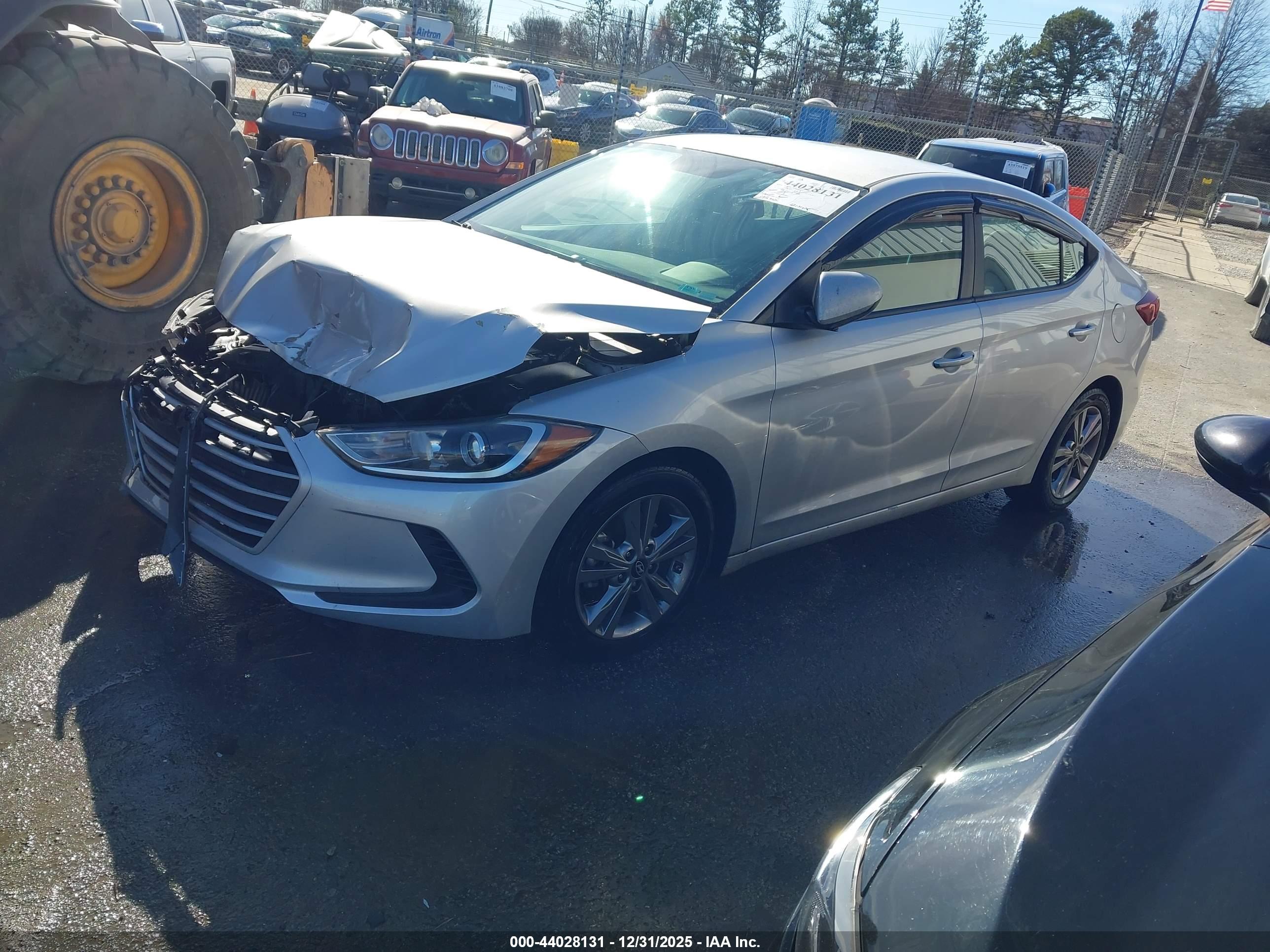 HYUNDAI ELANTRA image 2