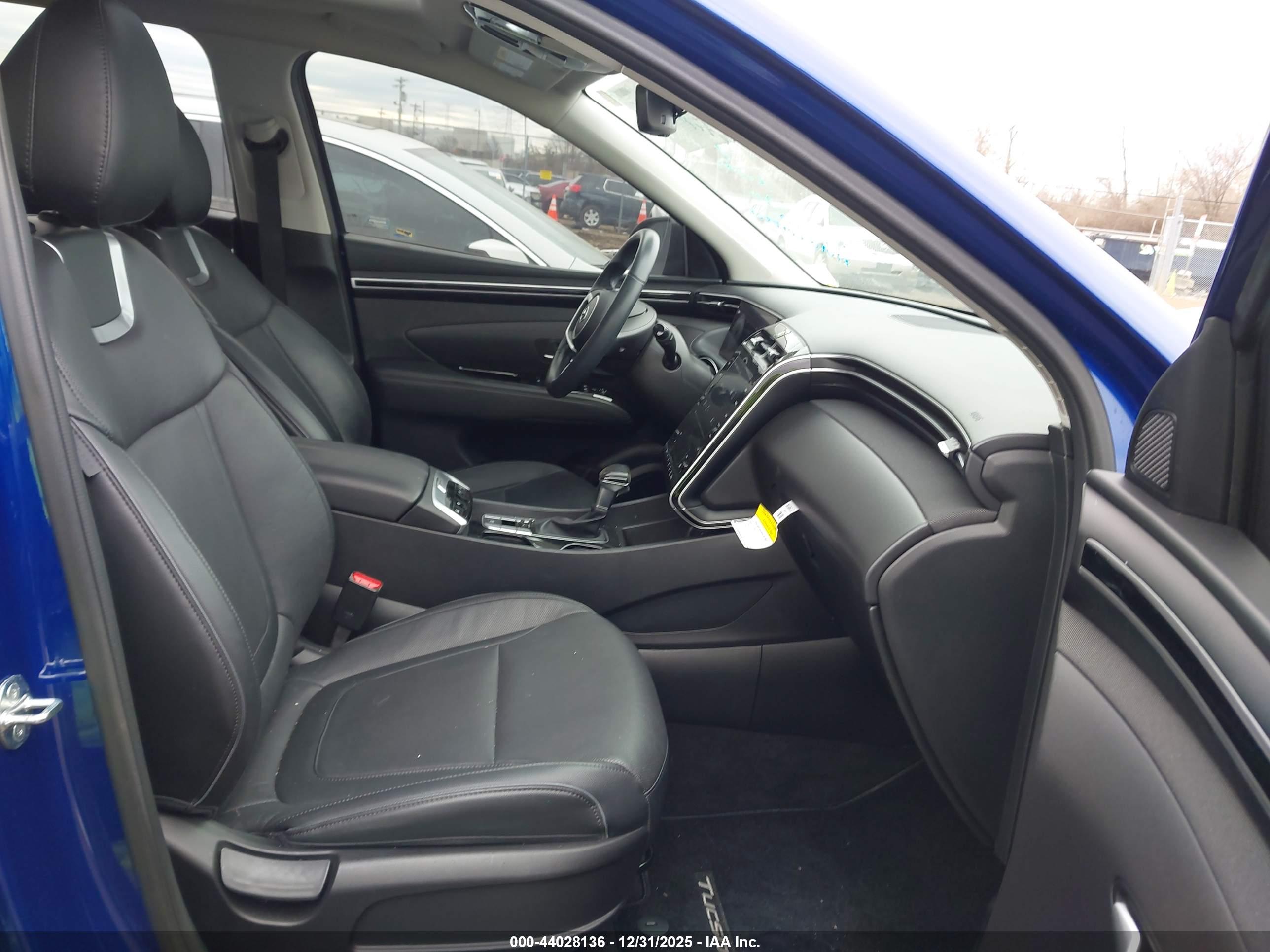 HYUNDAI TUCSON image 5