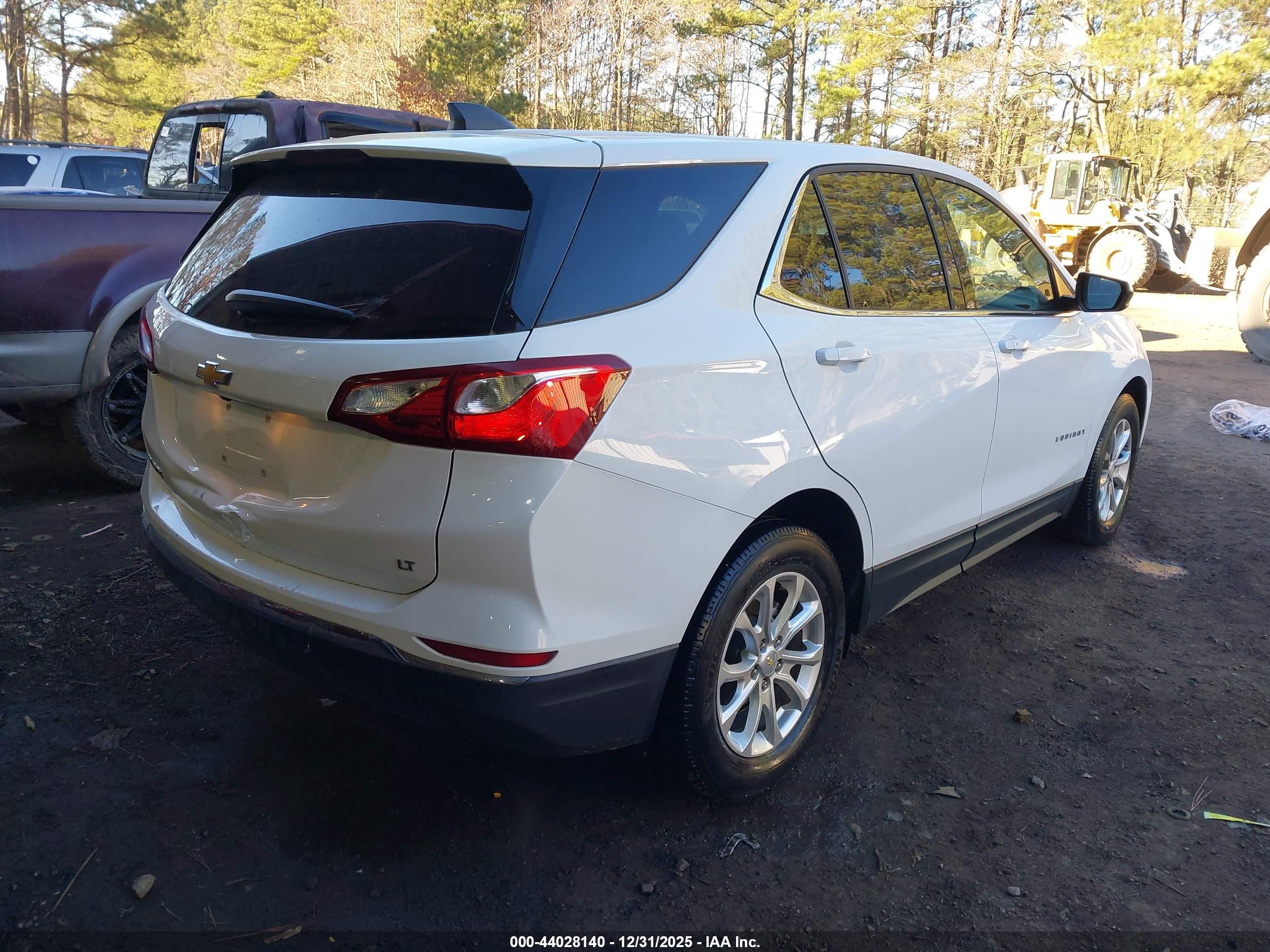 CHEVROLET EQUINOX image 4