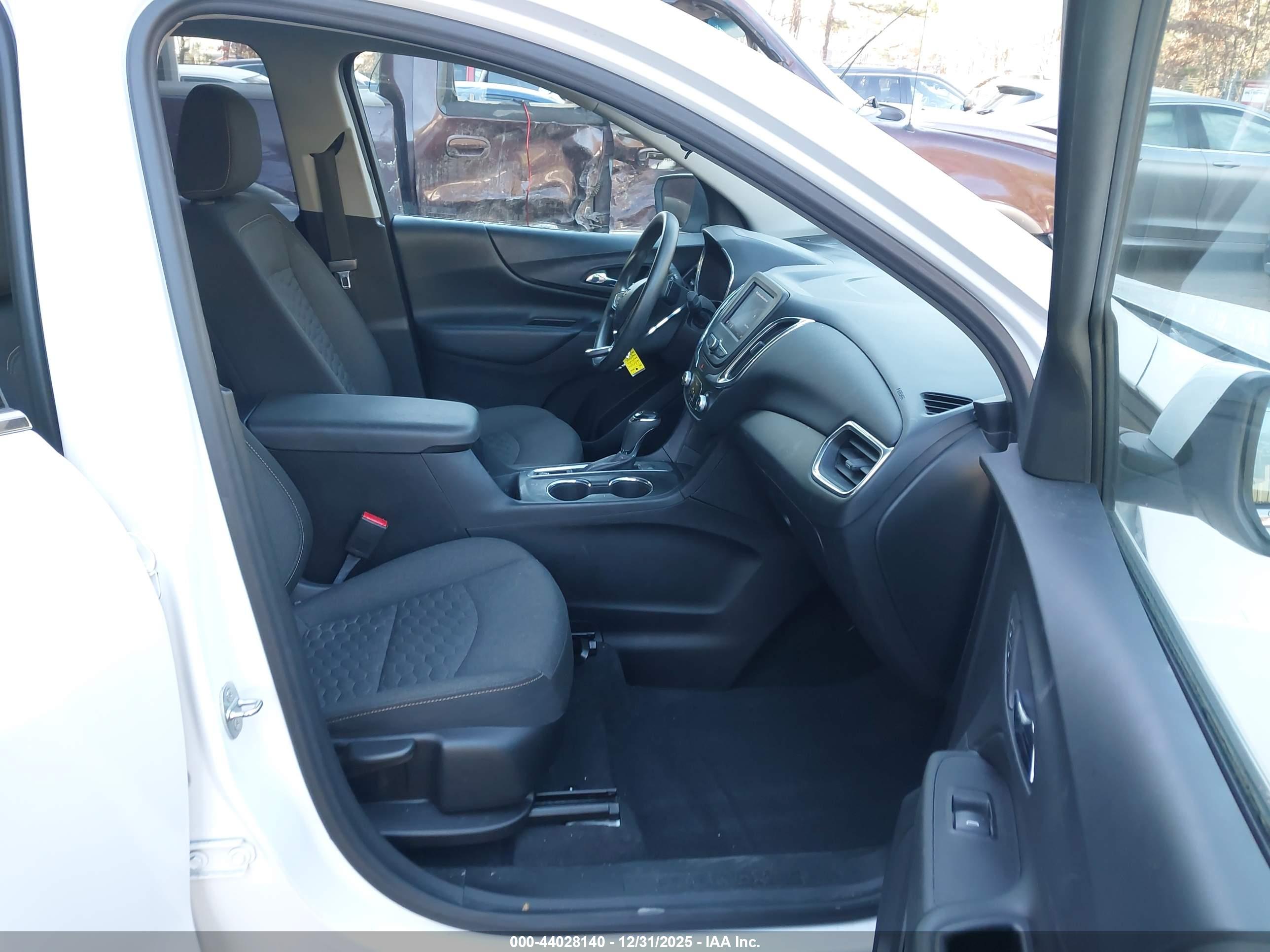 CHEVROLET EQUINOX image 5