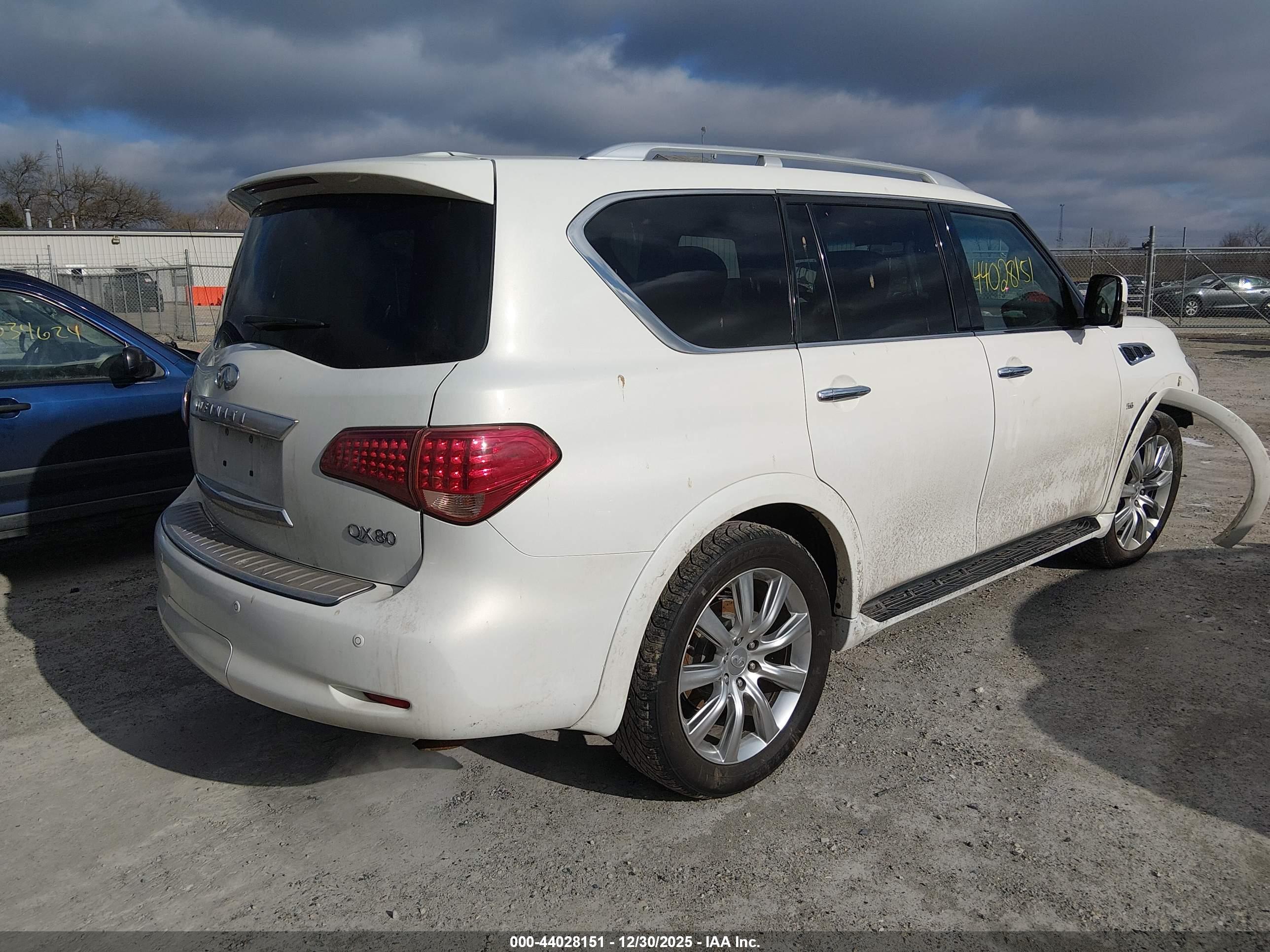 INFINITI QX80 image 4