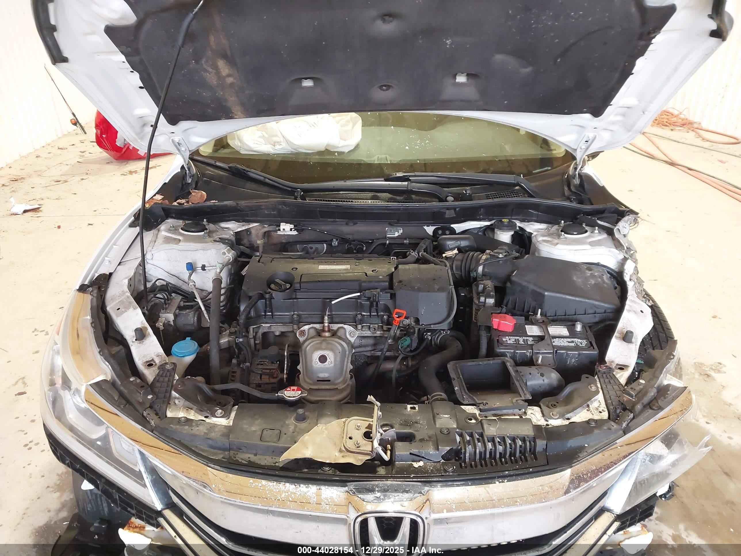 HONDA ACCORD image 10