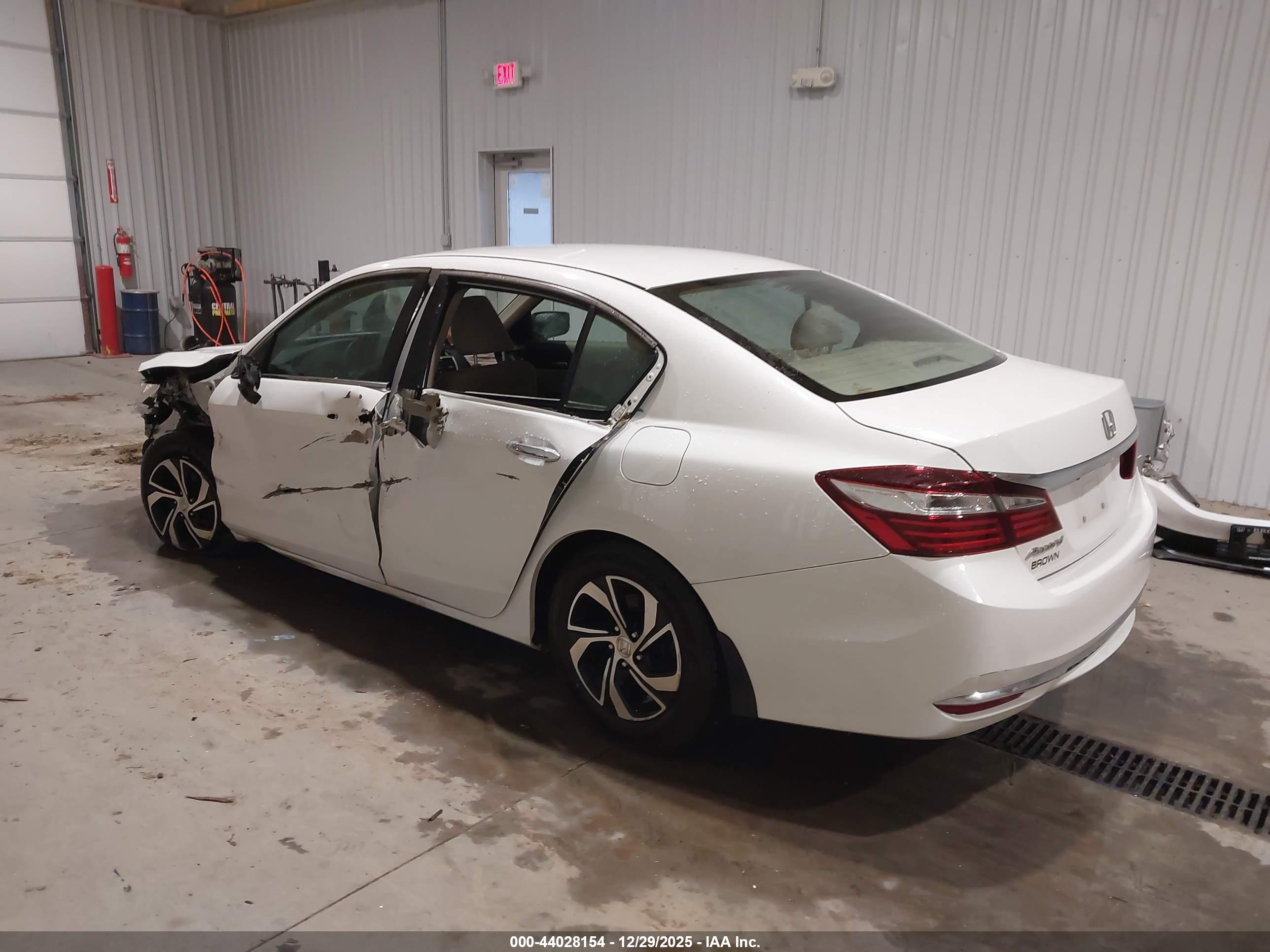 HONDA ACCORD image 3