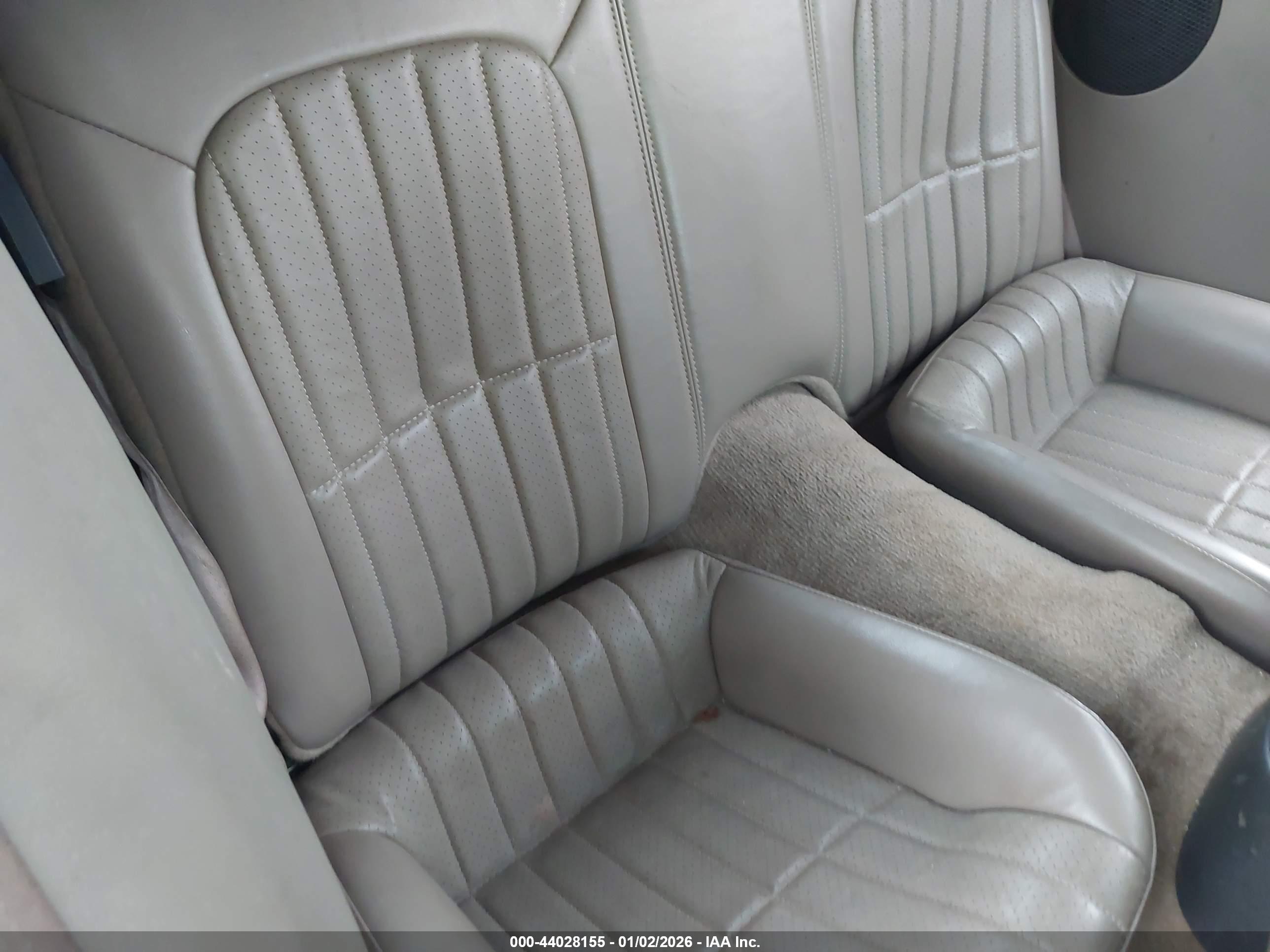 CHEVROLET CAMARO image 8