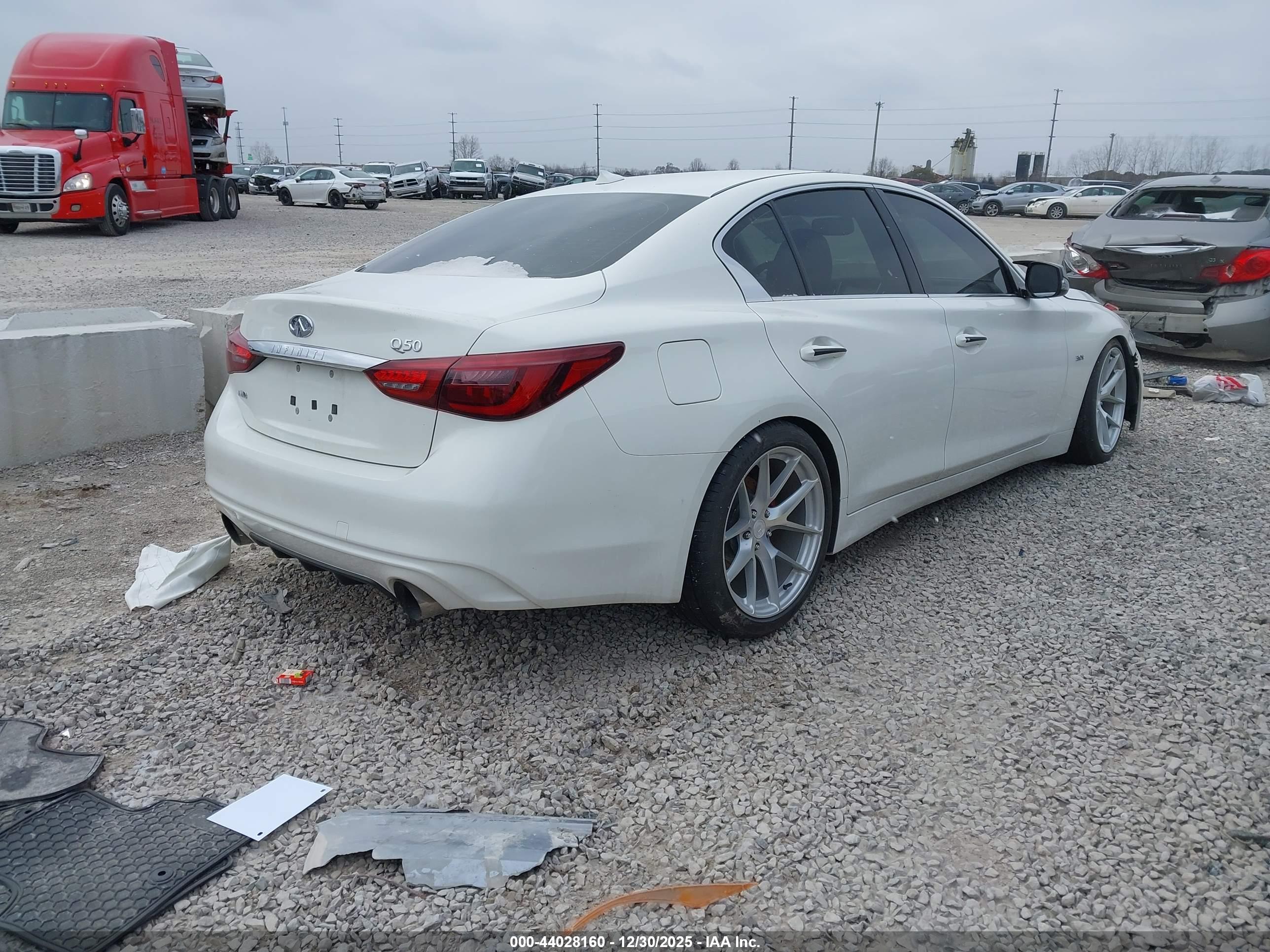 INFINITI Q50 image 4