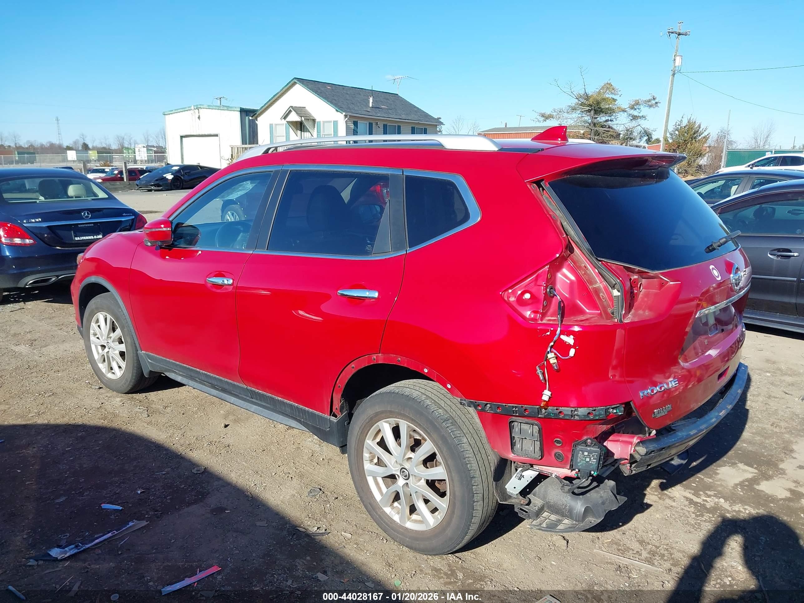 NISSAN ROGUE image 3
