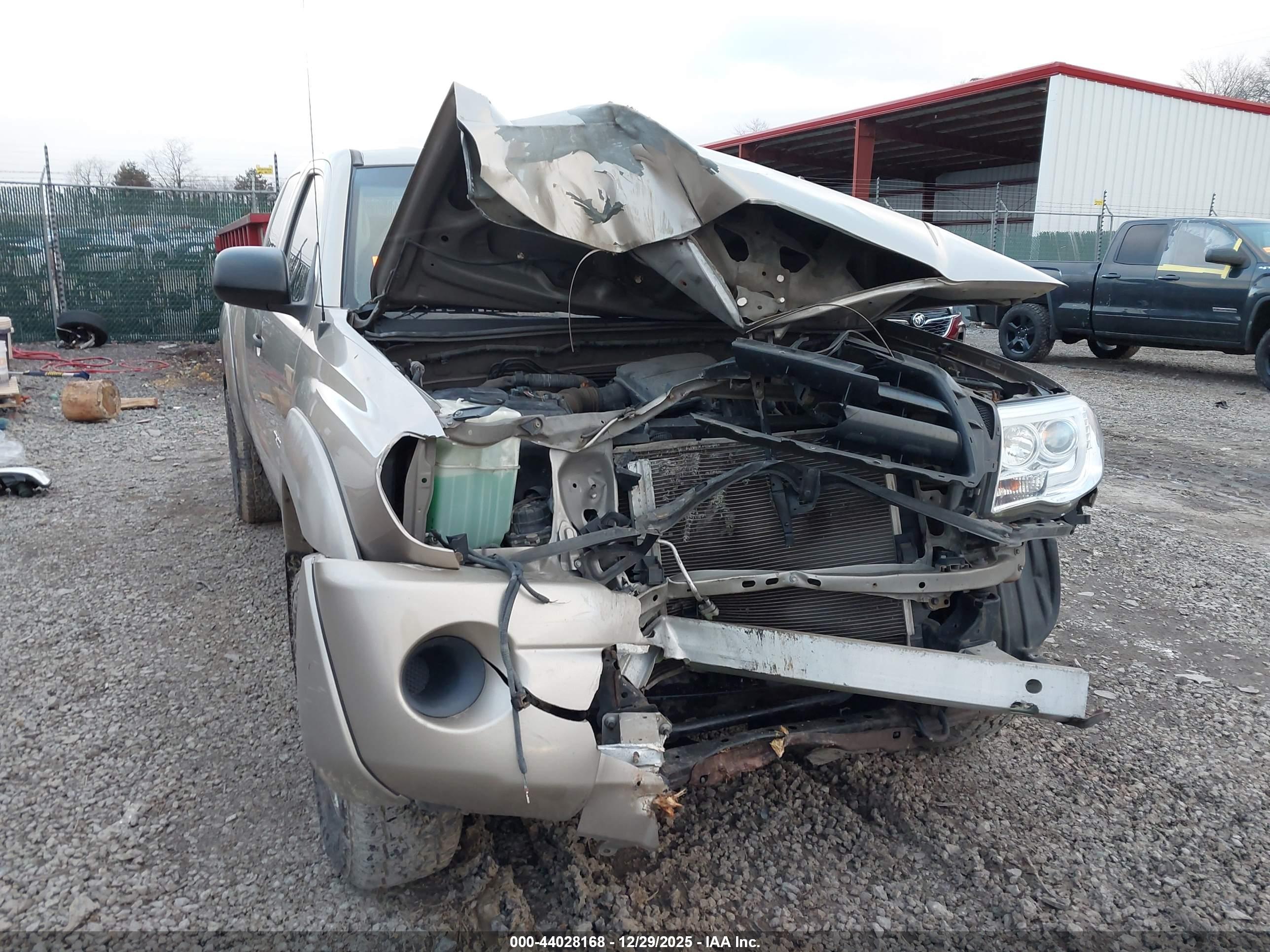 TOYOTA TACOMA image 6