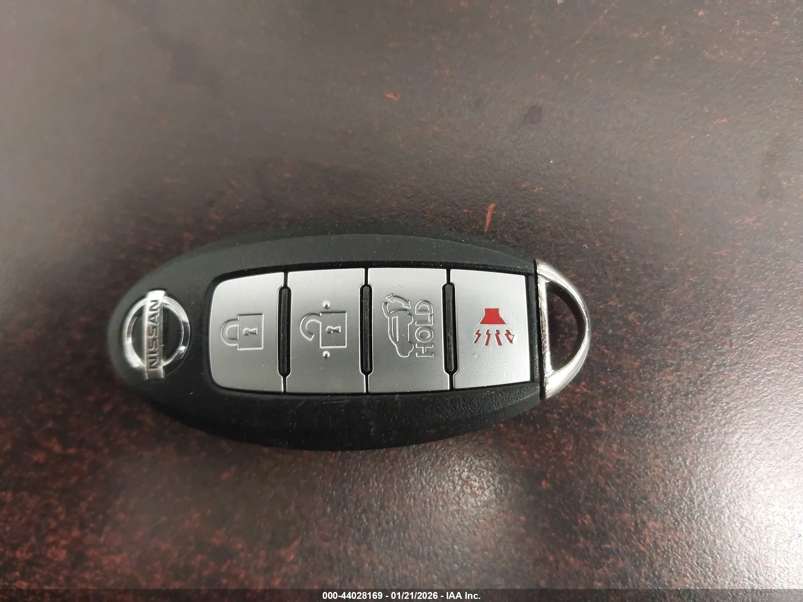 NISSAN ROGUE image 11
