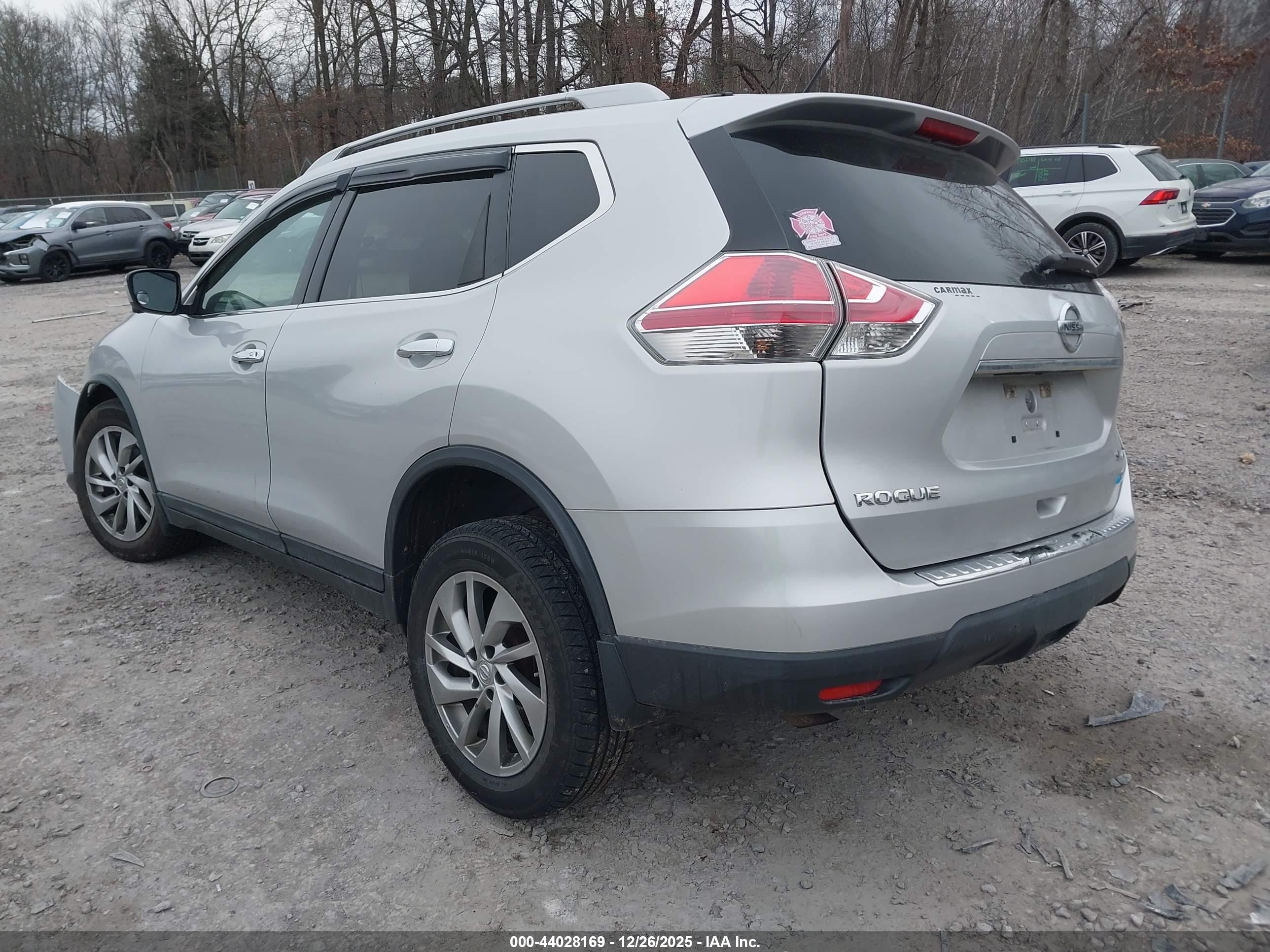 NISSAN ROGUE image 3