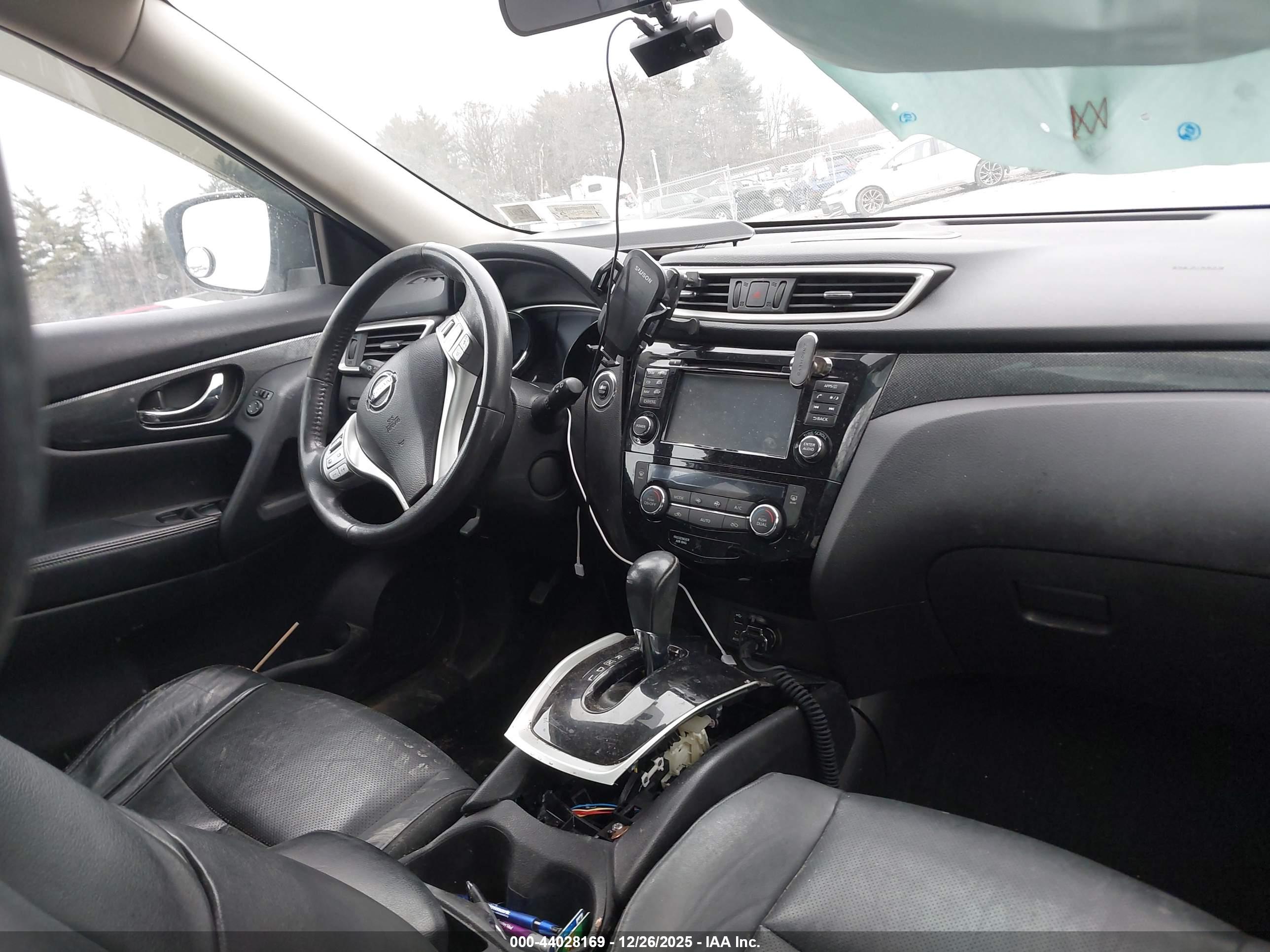 NISSAN ROGUE image 5
