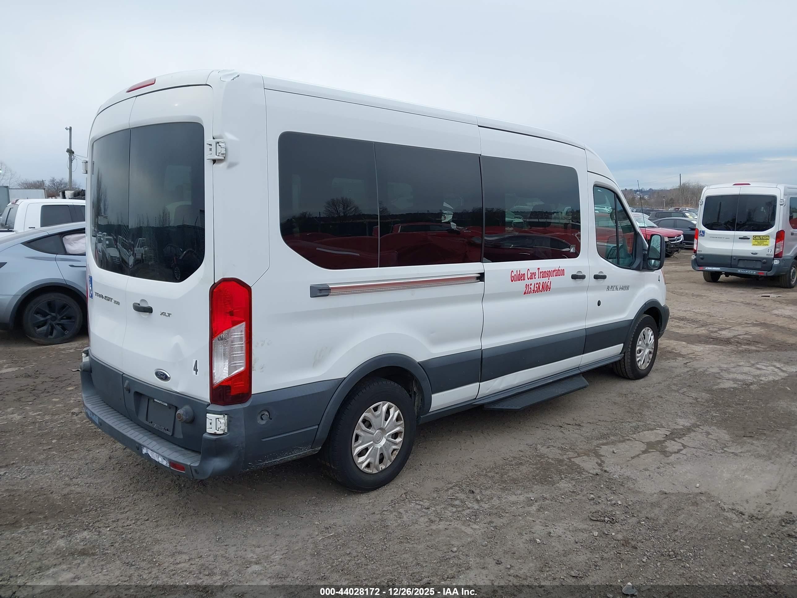 FORD TRANSIT-350 image 4