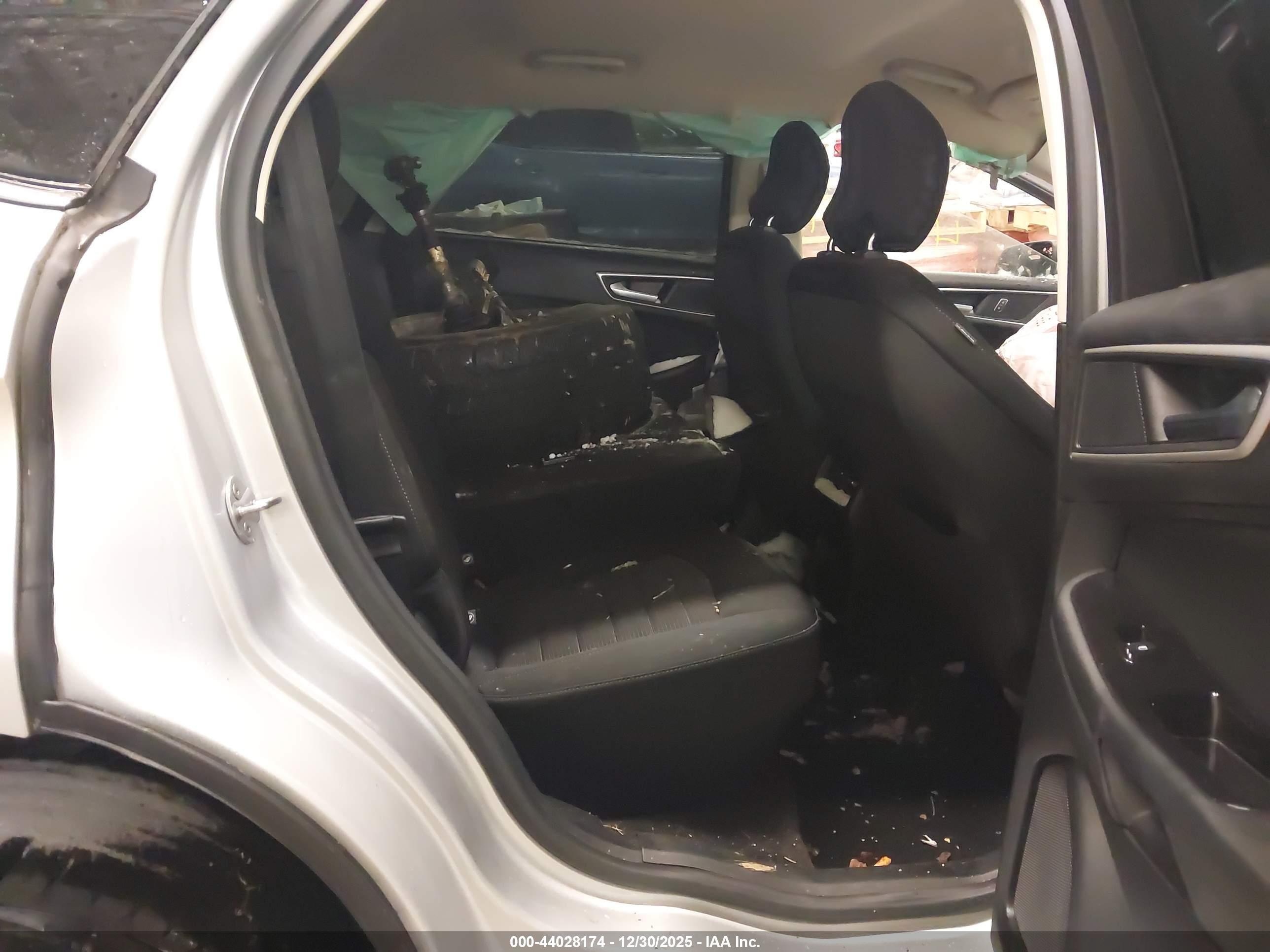 FORD EDGE image 8