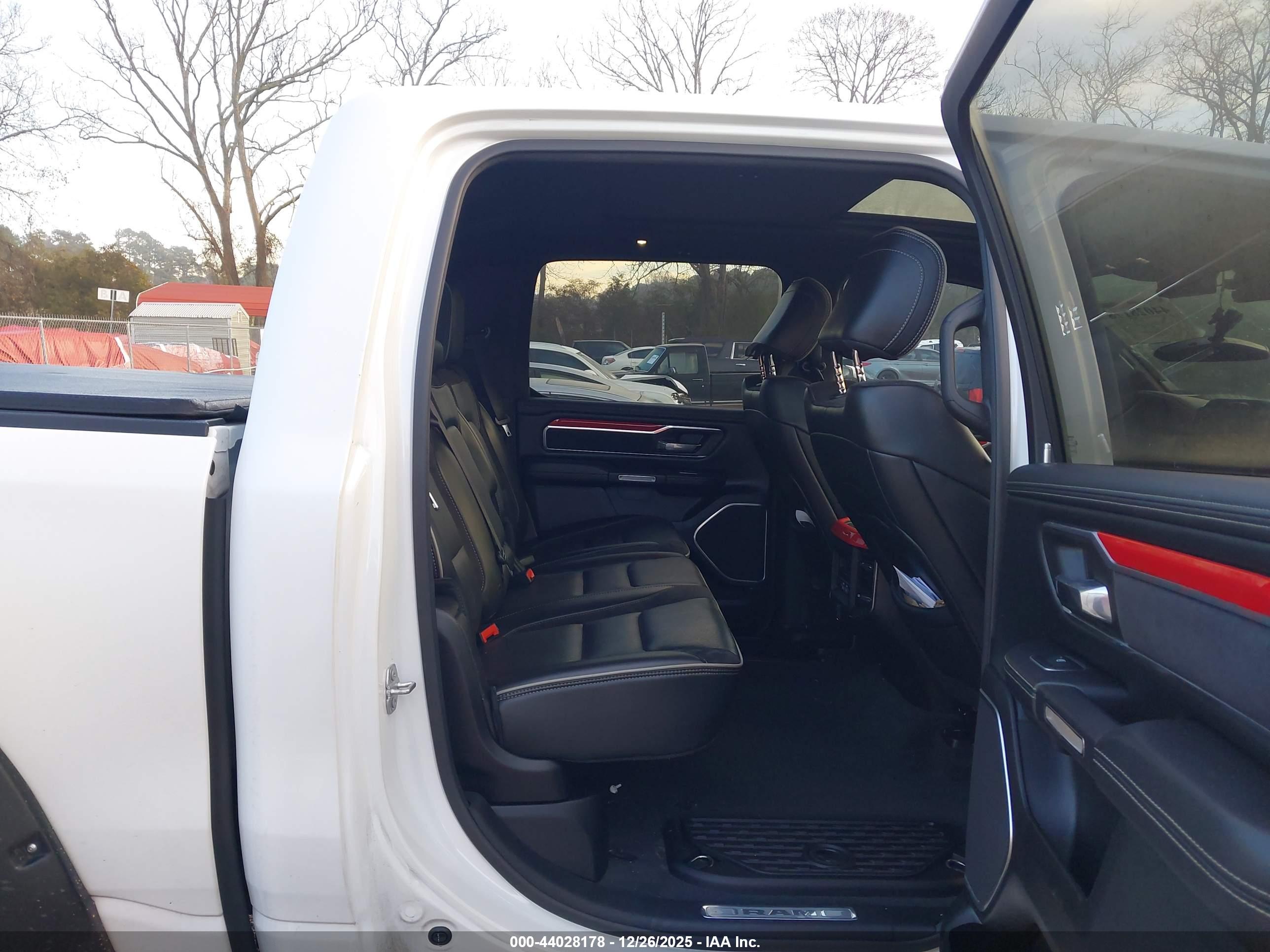 RAM 1500 image 8