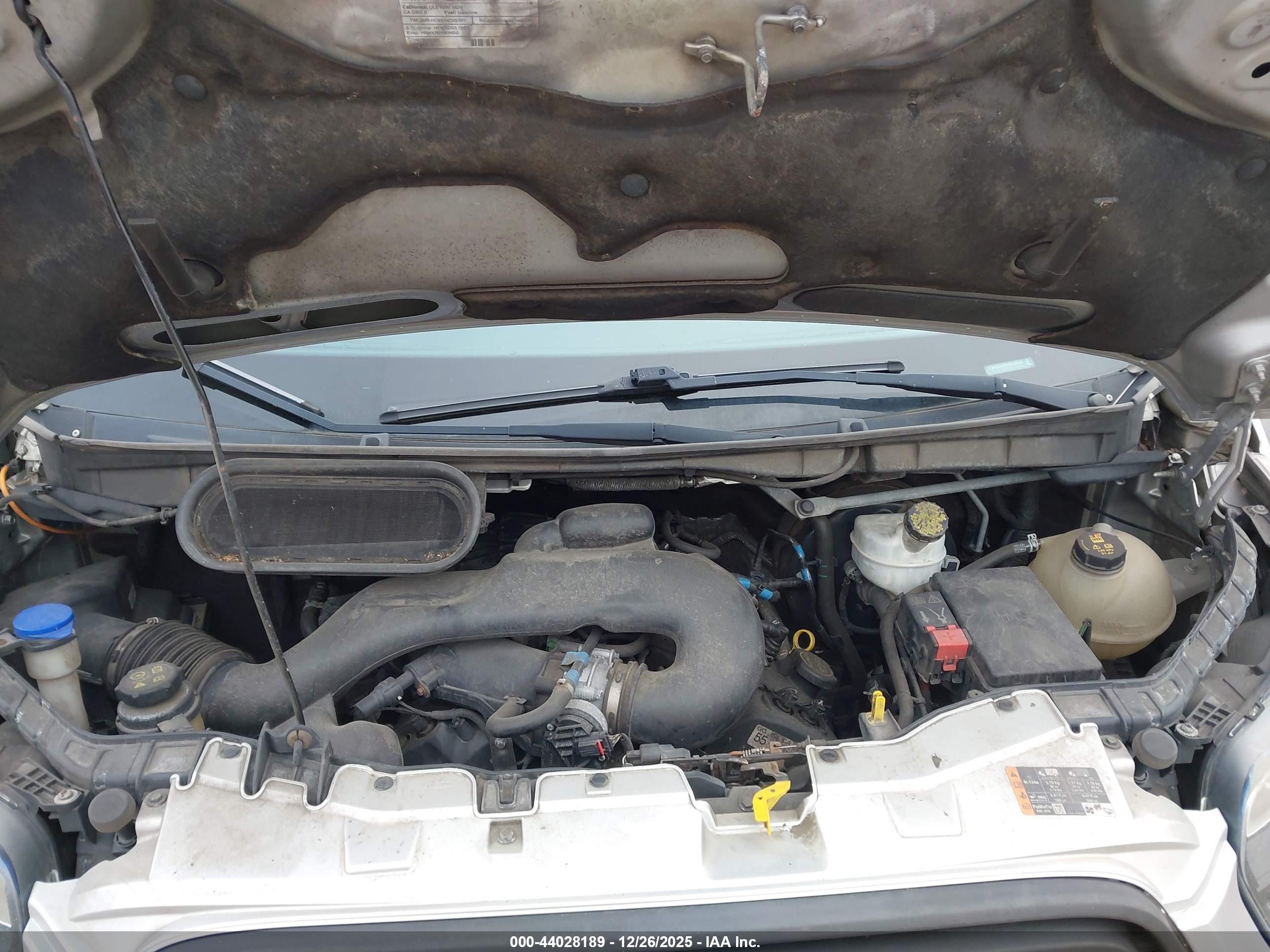 FORD TRANSIT-350 image 10