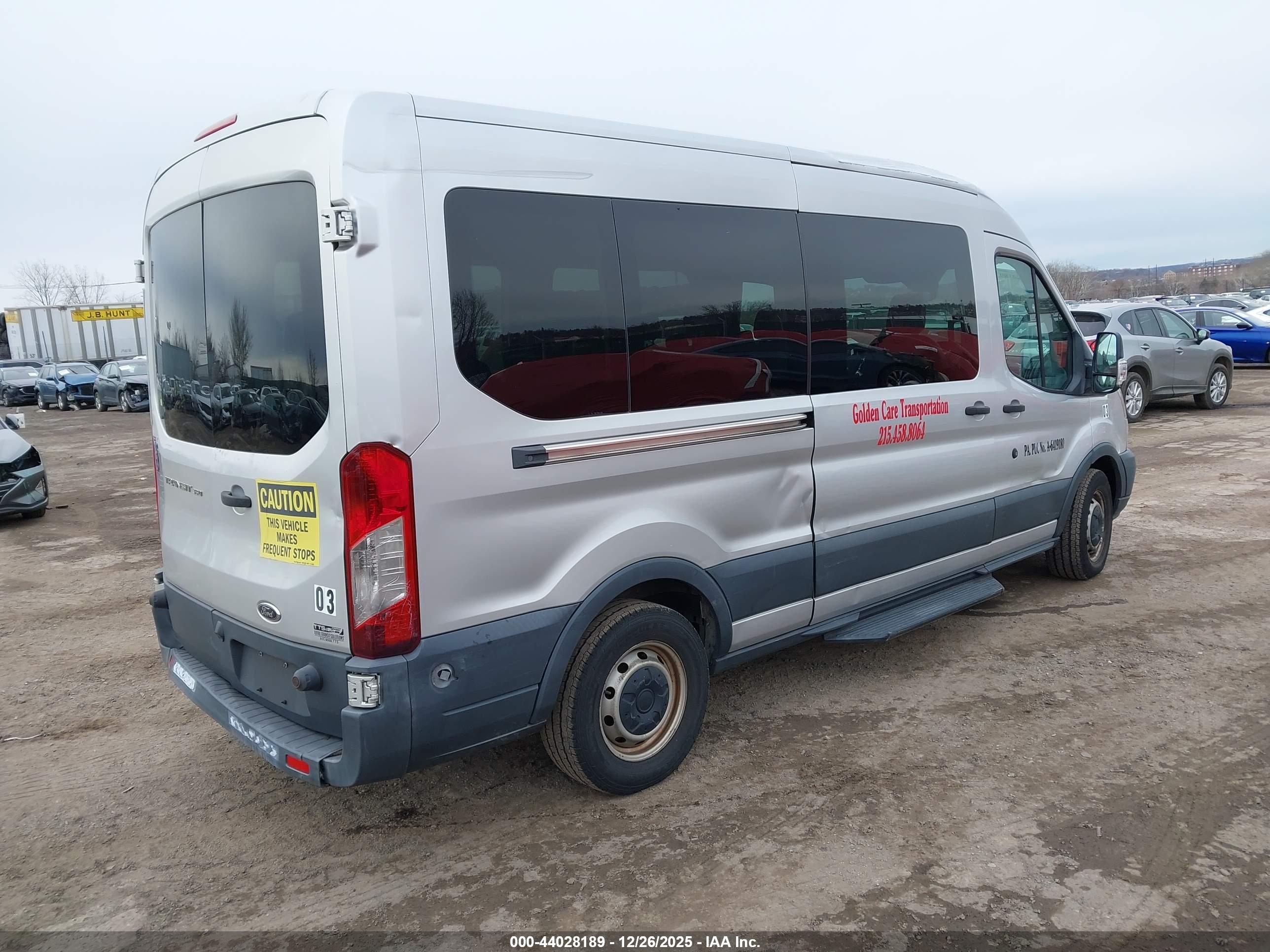 FORD TRANSIT-350 image 4