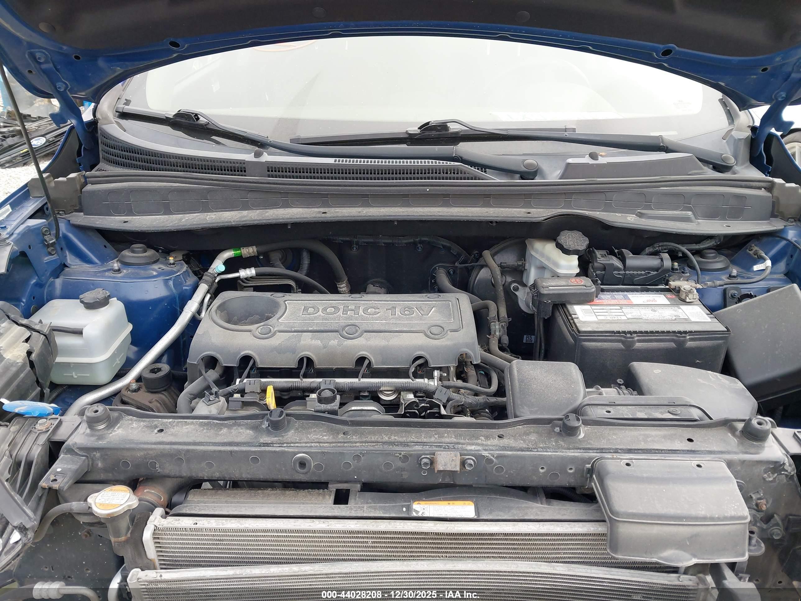 HYUNDAI TUCSON image 10
