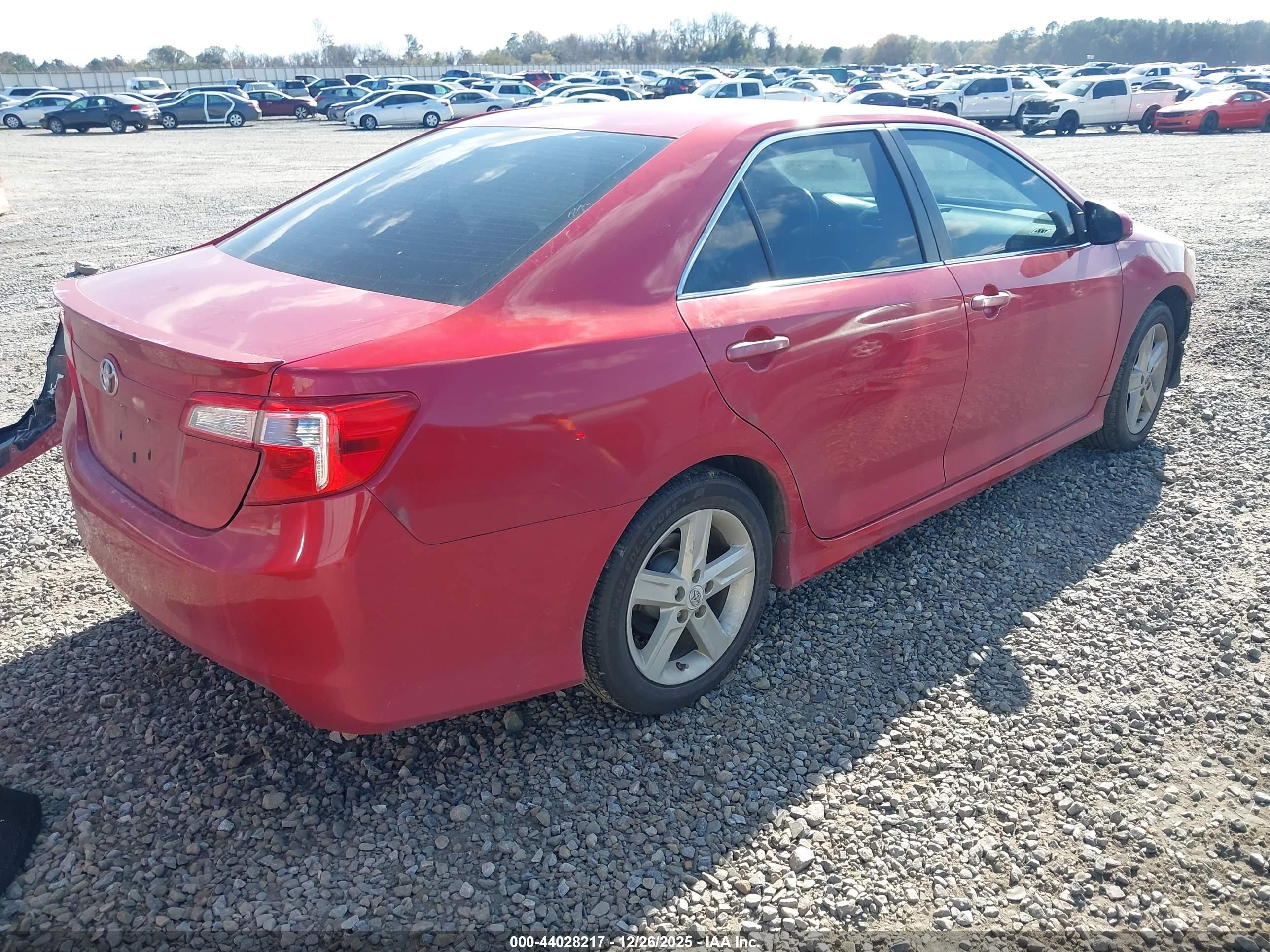 TOYOTA CAMRY image 4