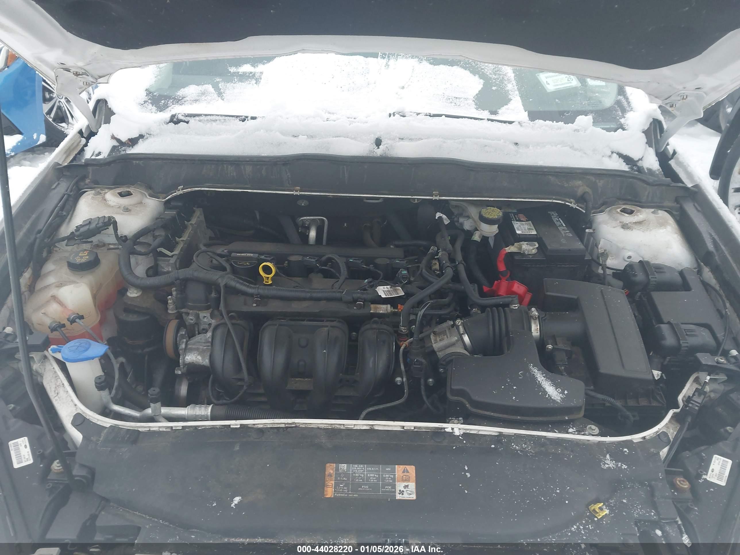 FORD FUSION image 10
