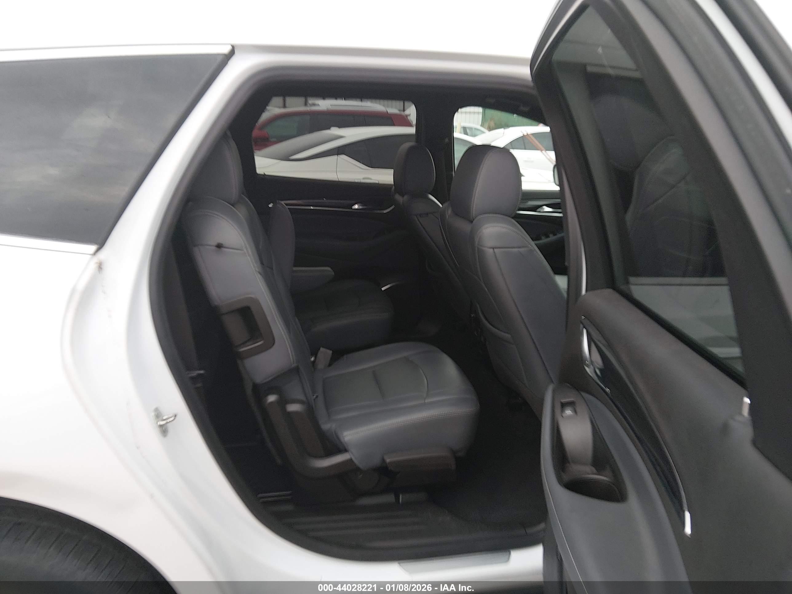 BUICK ENCLAVE image 8