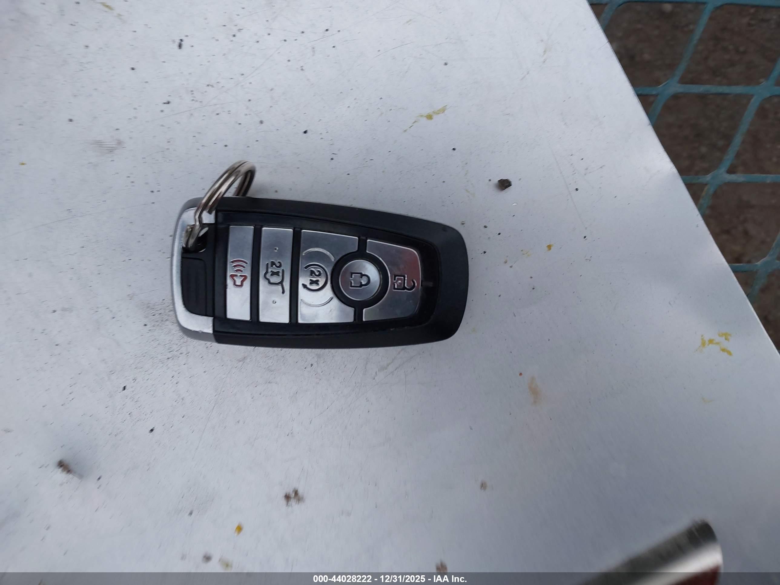FORD ESCAPE image 11