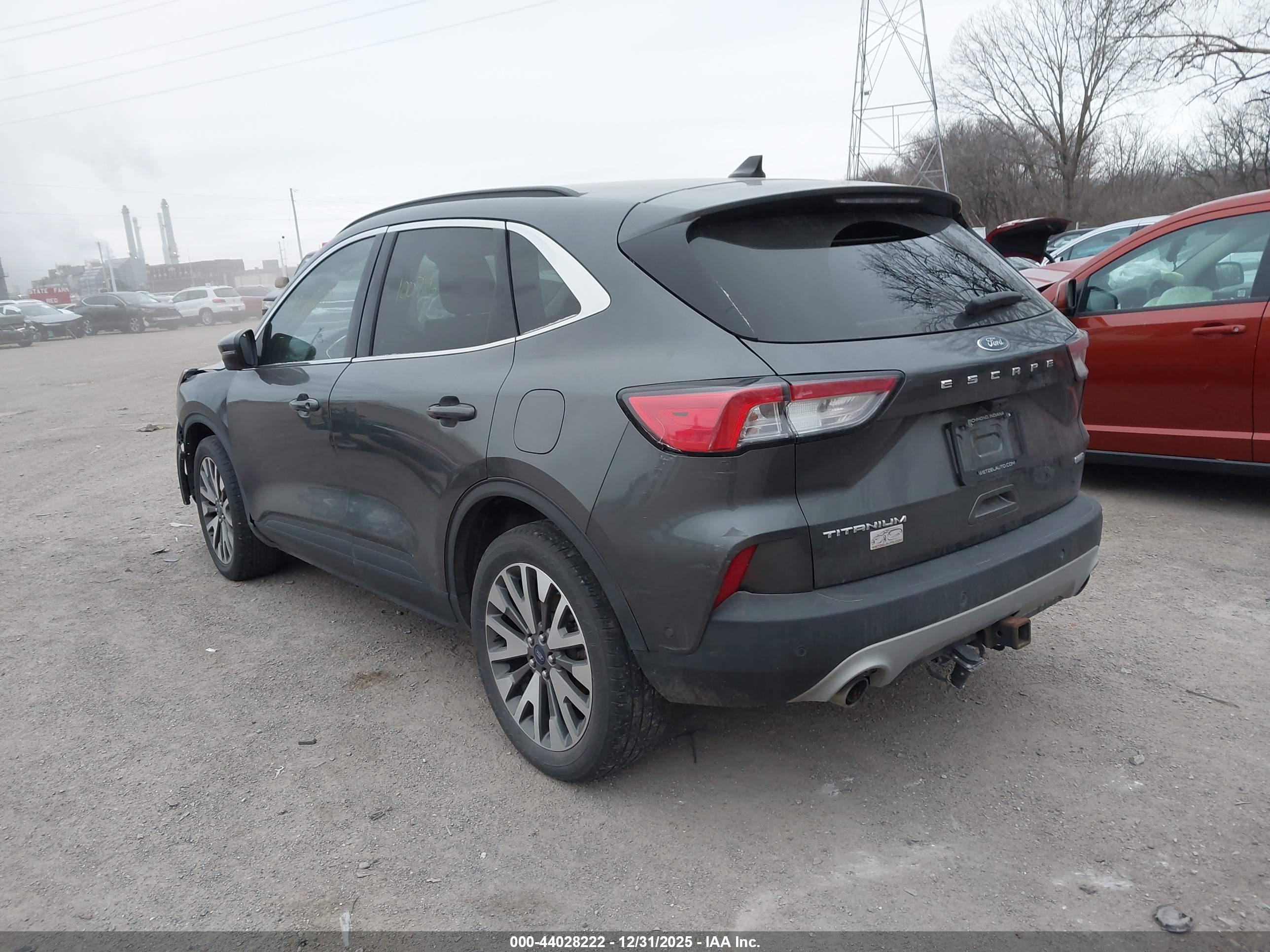 FORD ESCAPE image 3
