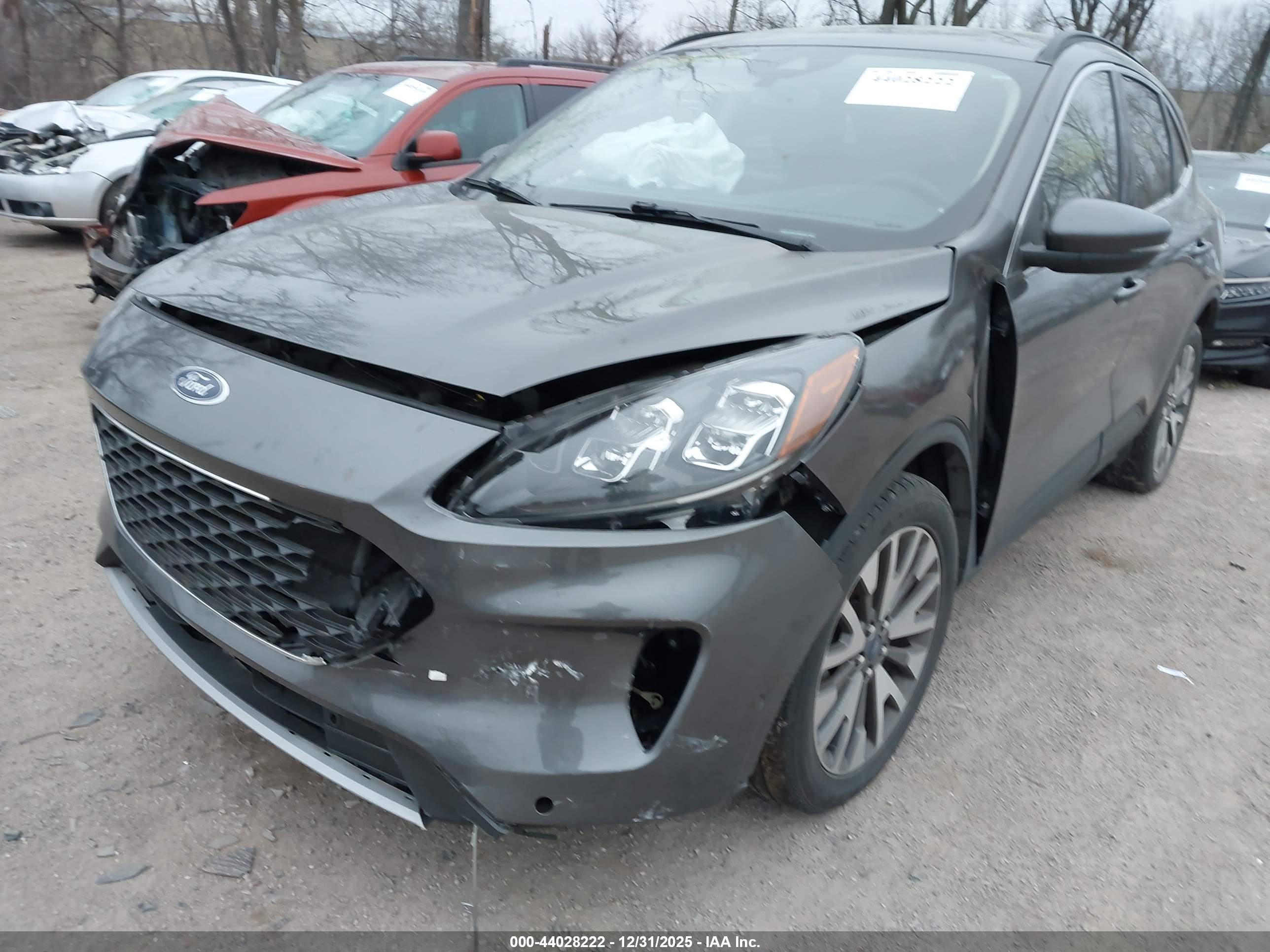 FORD ESCAPE image 6