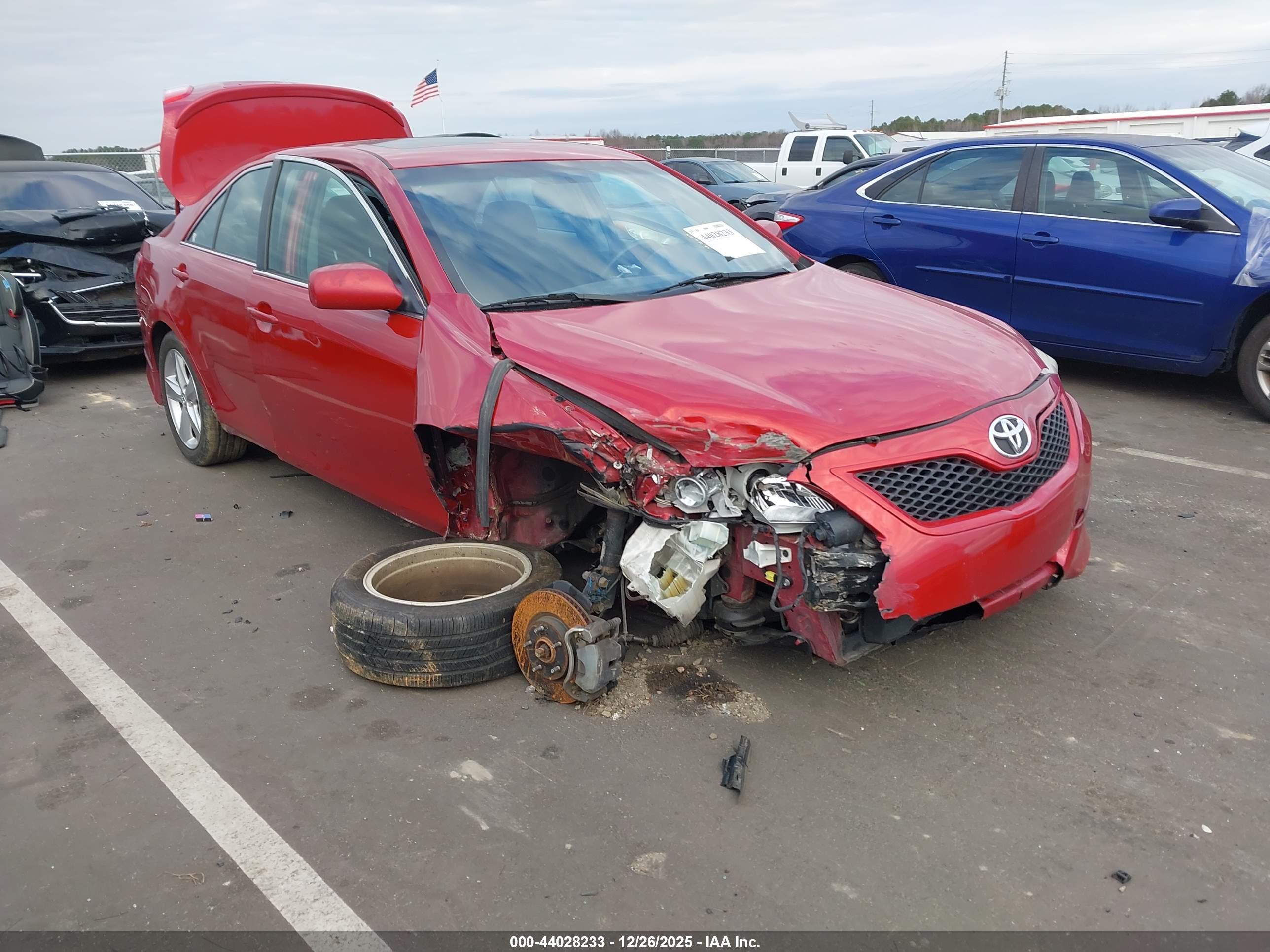 TOYOTA CAMRY image 6