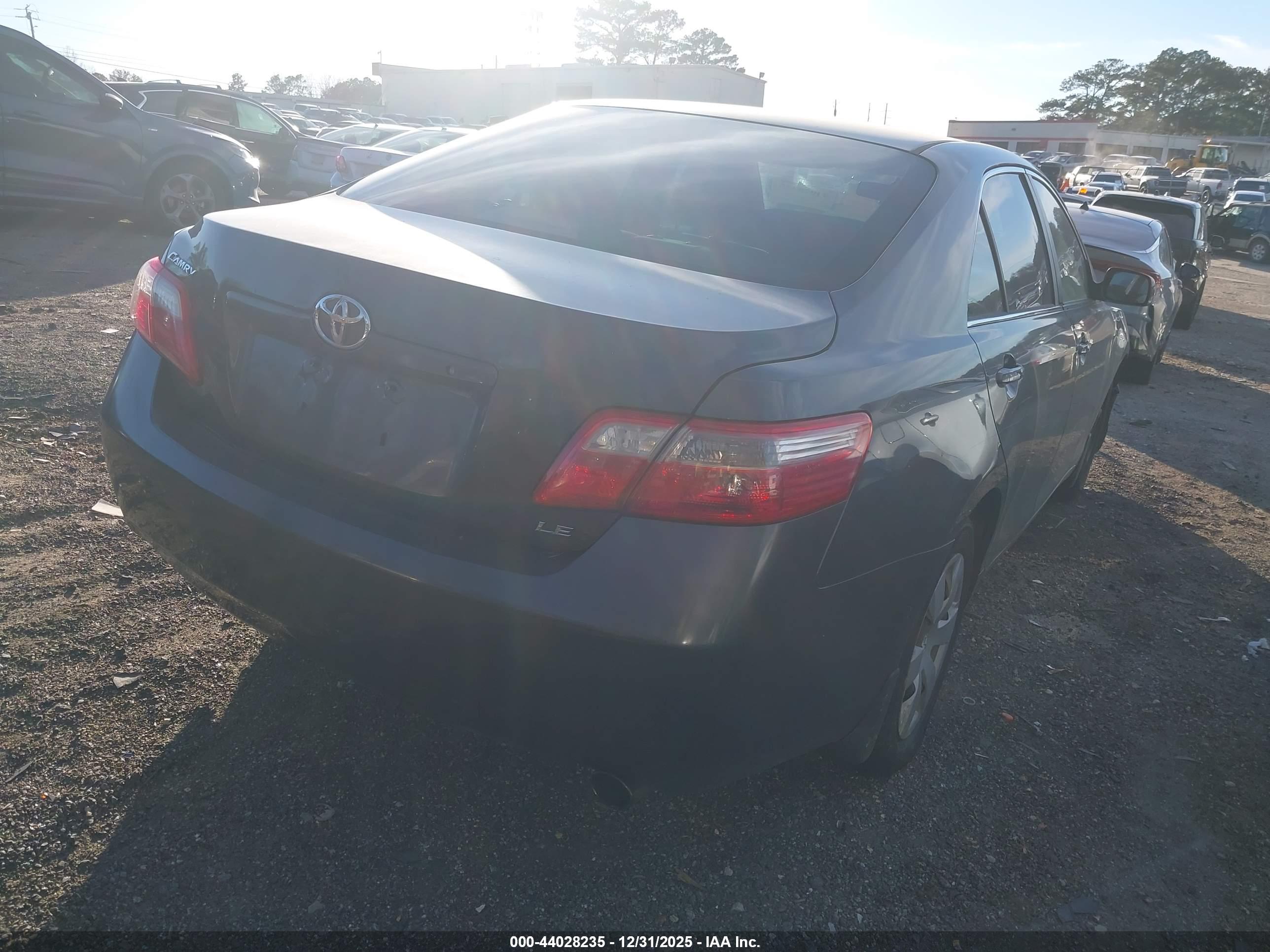 TOYOTA CAMRY image 4
